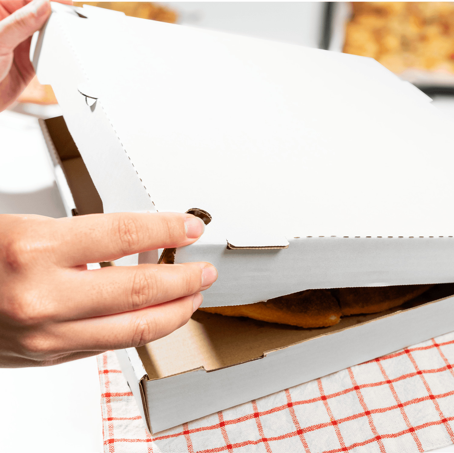 Karat Corrugated Pizza Box, 14»x14»x2», White – 50 pcs, FP-PBF14W