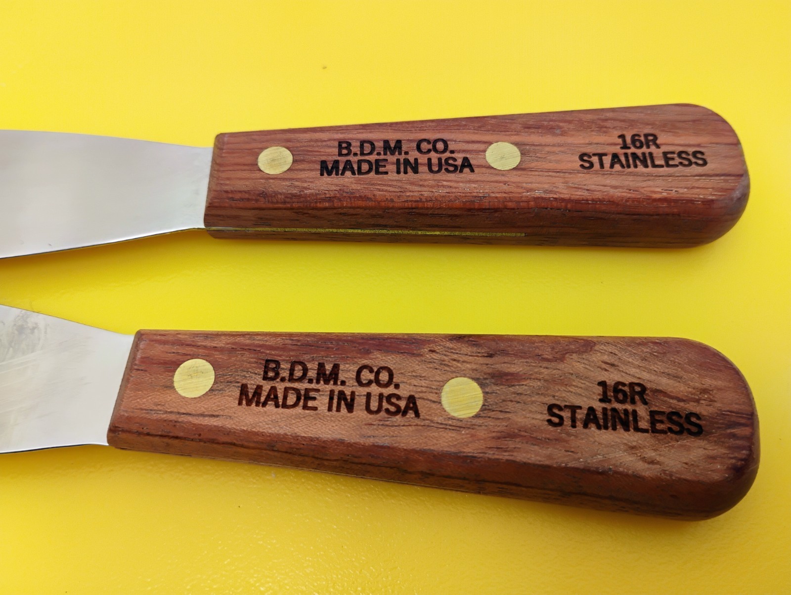 Dexter USA Smooth Edge Dental Spatula 16R Stainless Wood Handle FactorySecond