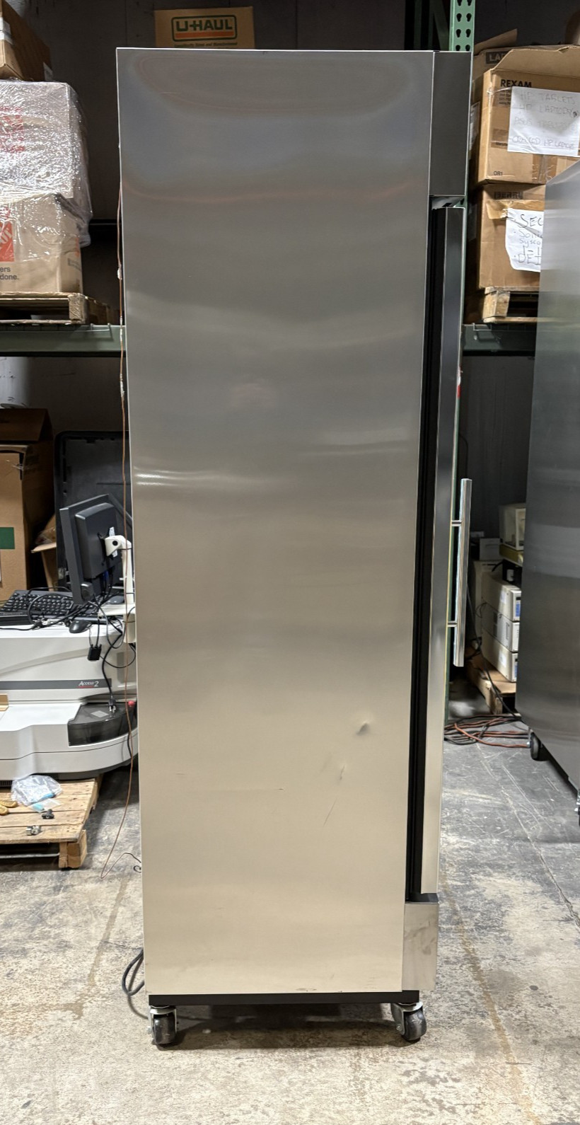 True T-19G-LD T-Series Glass Door Reach-In Refrigerator, 1 Section, 3-Shelves