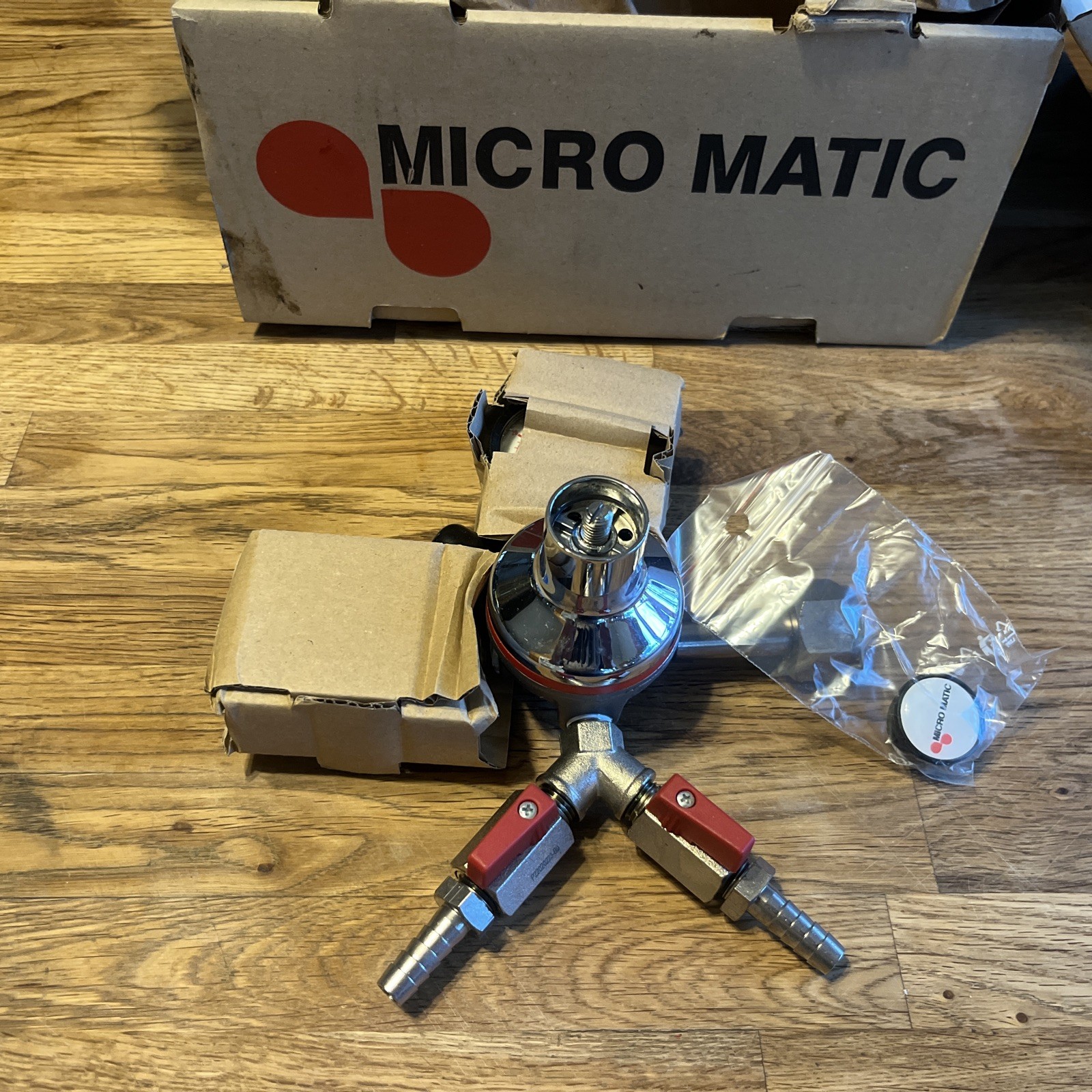 Micro Matic Premium Plus Dual Gauge CO2 Regulator with 2 shutoffs
