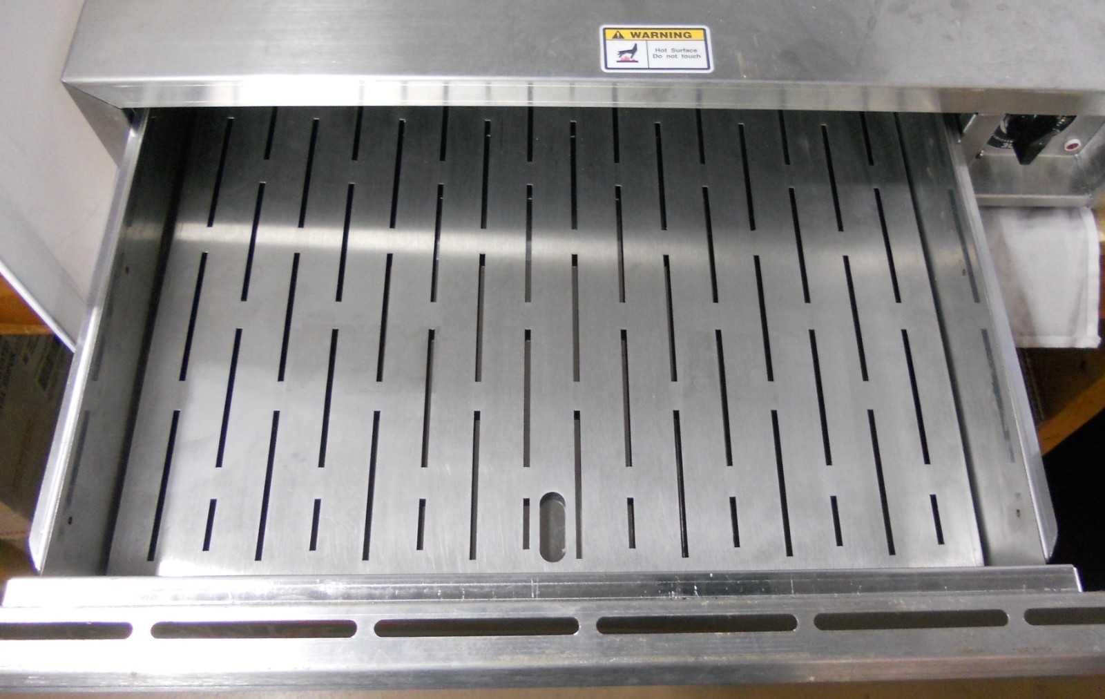 APW Wyott SPTU-30 Hot Dog Thermo Drawer Warmer Stainless 365 Watts