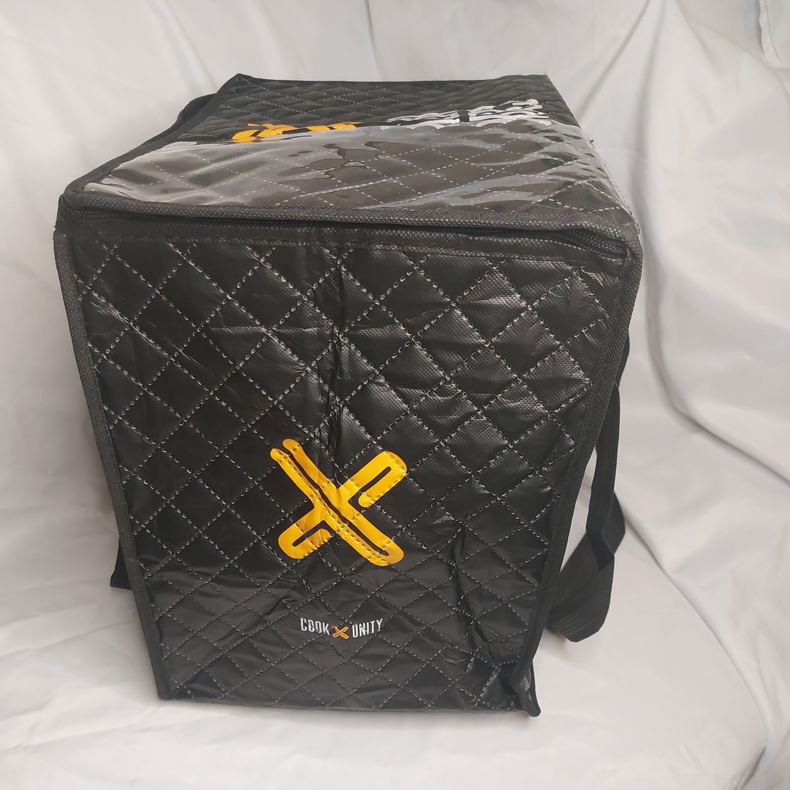 CookUnity Reusable Black Insulated Bag 9.5L x 14.25W x 13H: Quilt-like Pattern