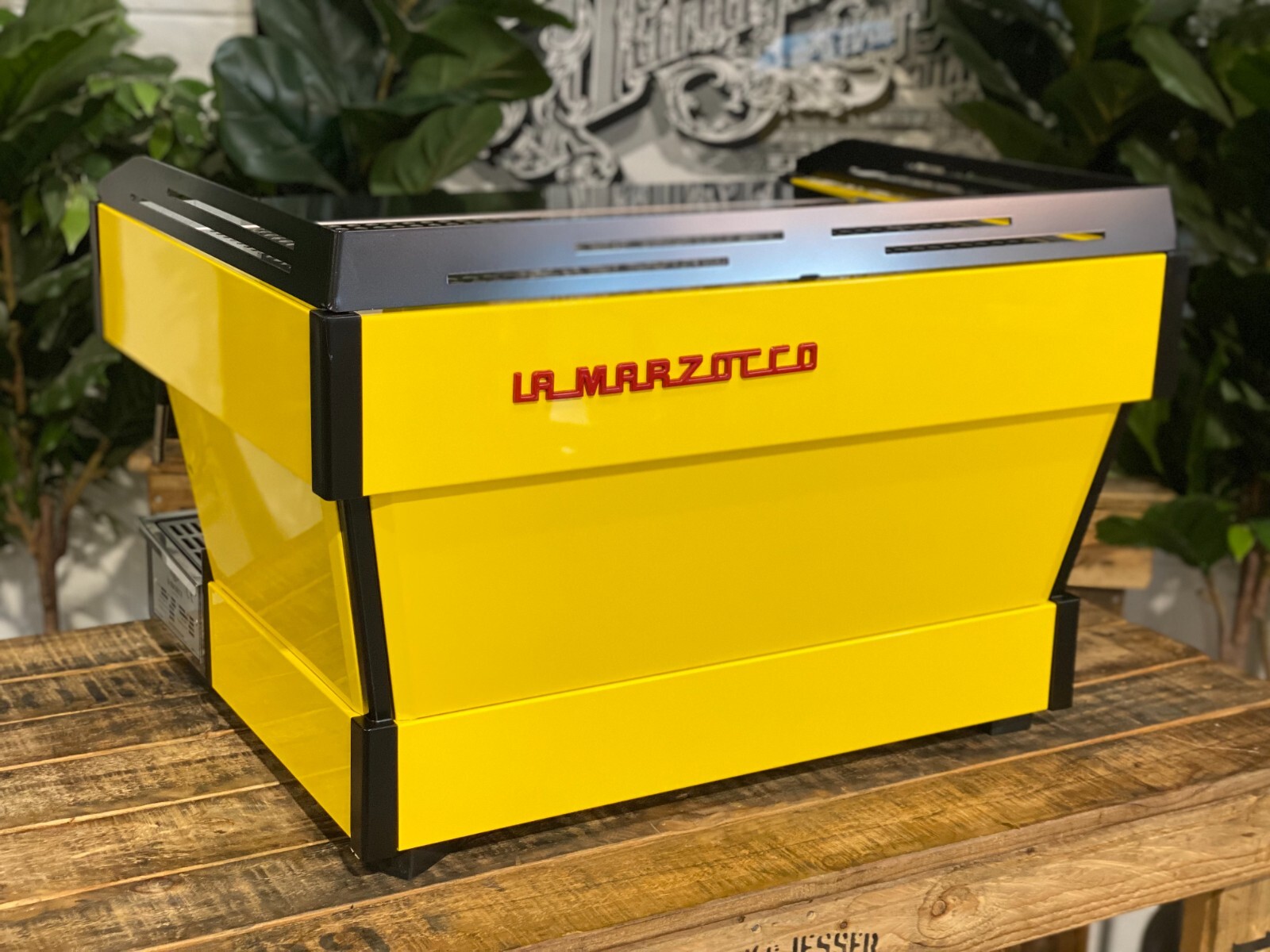 LA MARZOCCO LINEA PB 2 GROUP ESPRESSO COFFEE MACHINE YELLOW & BLACK COMMERCIAL