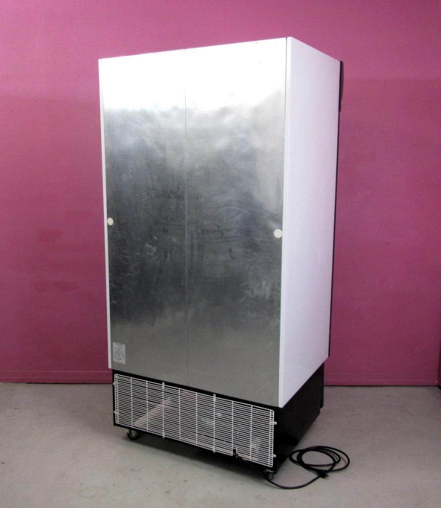Blue Air BAGR35 Reach In 2 Glass Door Merchandising Display Refrigerator 26 c/f