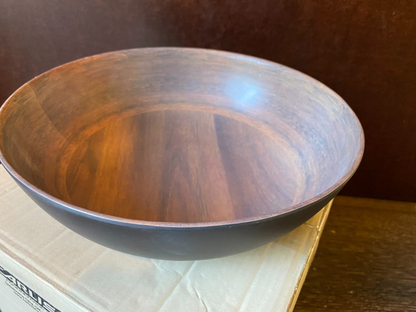 1 Serving Bowl Carlisle EAG0269 12” Serving Bowl 4.8 QT, Dark Woodgrain Look