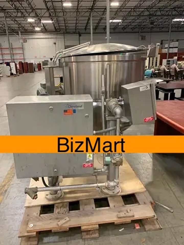 Cleveland 100 GN Agiatator Kettle & 1000 LB Cook Chill Tank W Controller