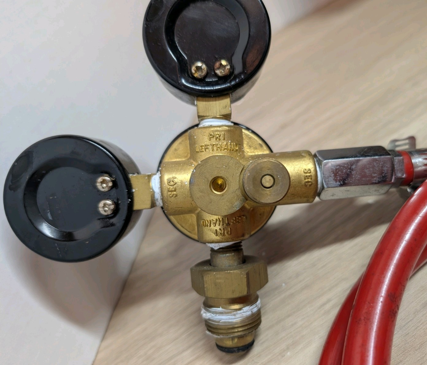 Micro Matic Nitrogen/Co2 Gas Regulator Draught Beer 0-120/3000 PSI