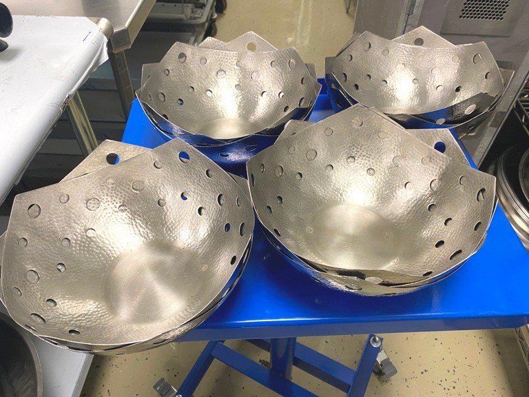 Baskets/ Bread Table Baskets 9″ Modern Chrome