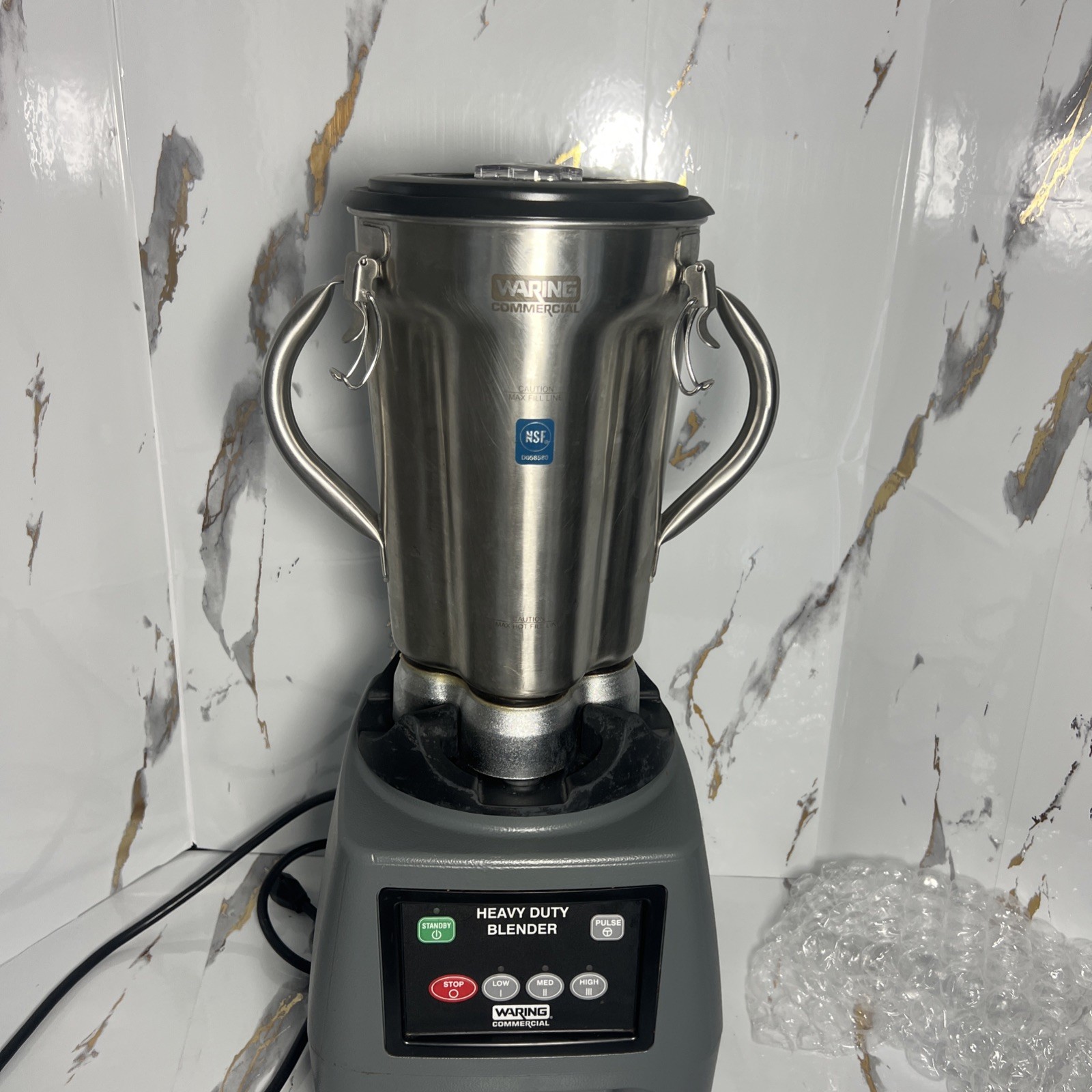 Waring CB 15 Heavy Duty One Gallon 3.75HP 3-Speed Commercial Blender