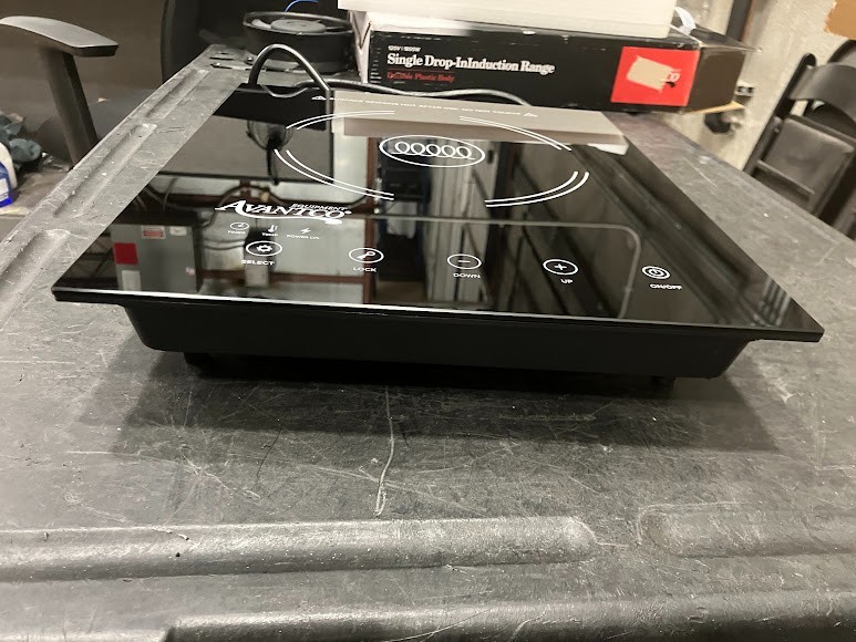 Avantco ID1800 Drop-In / Countertop Induction Range / Cooker – 120V, 1800W