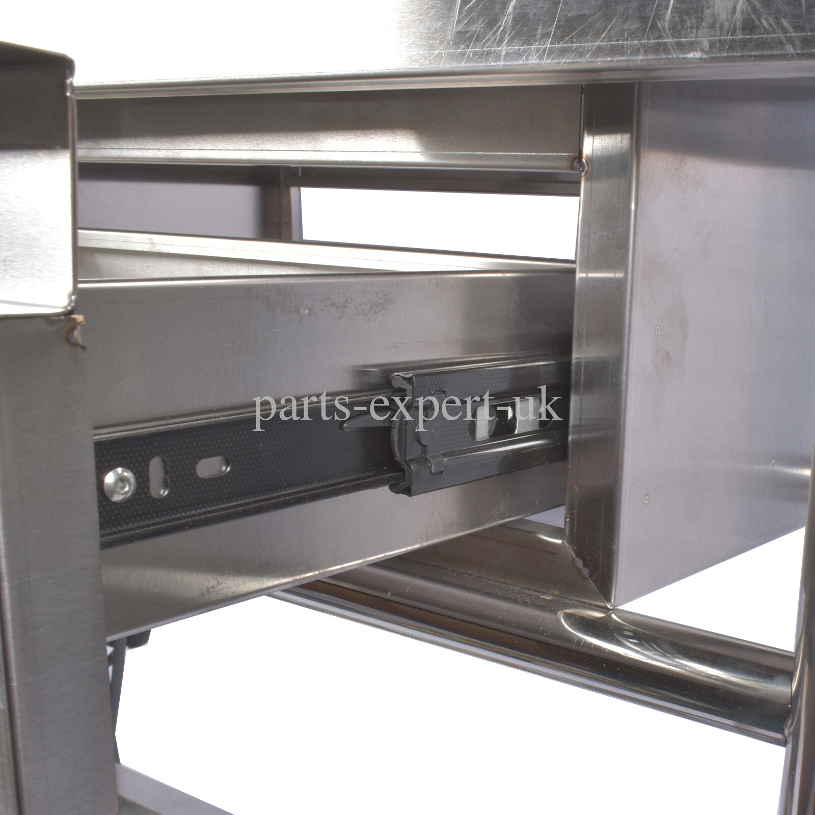 Free Standing Single Bowl Kitchen Sink with Pull-Out Faucet, Hot and Cold Pipes