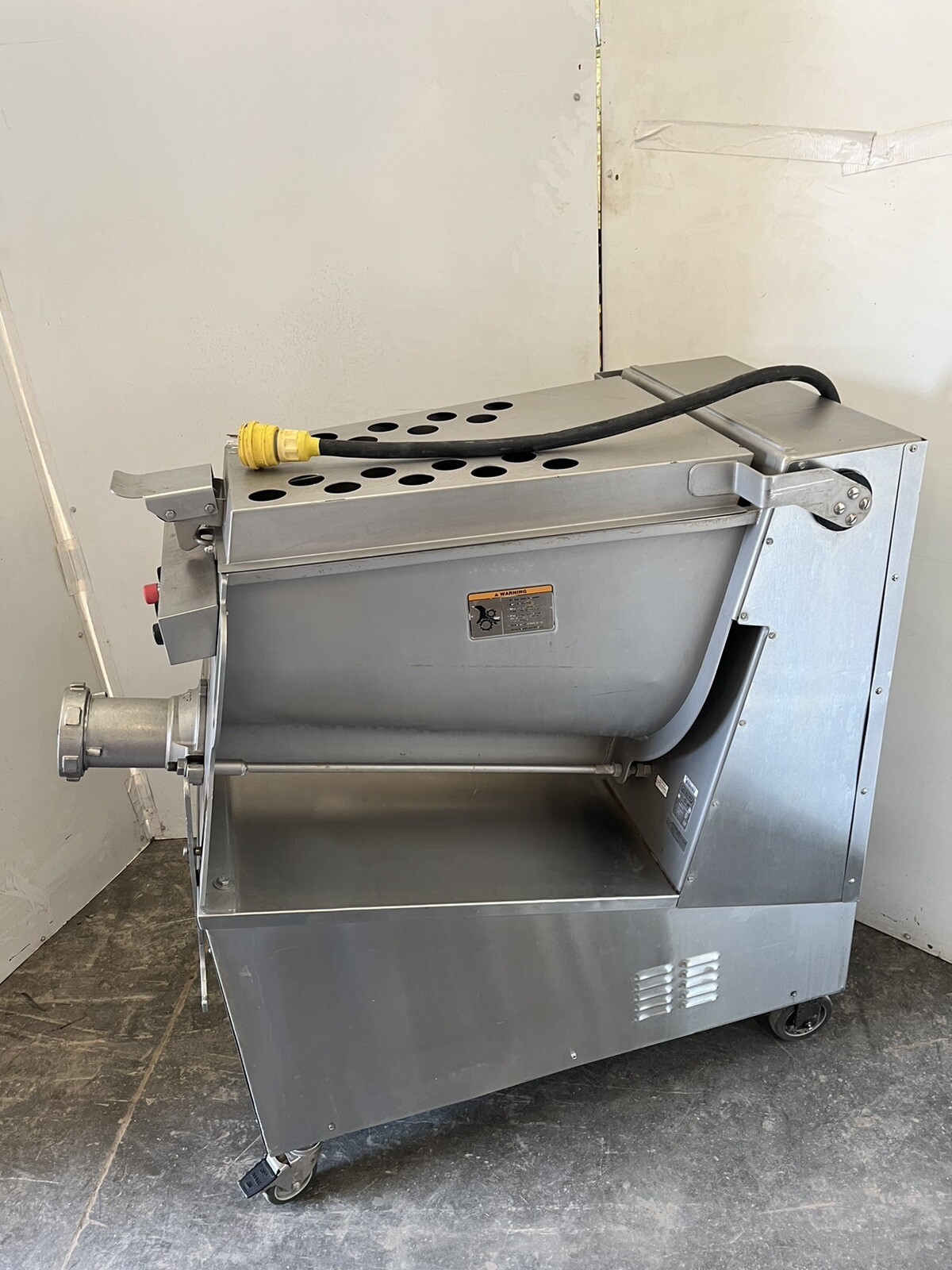 Hobart Meat Mixer Grinder MG1532 #32 150lb VIDEO WE CRATE AND SHIP WORLDWIDE