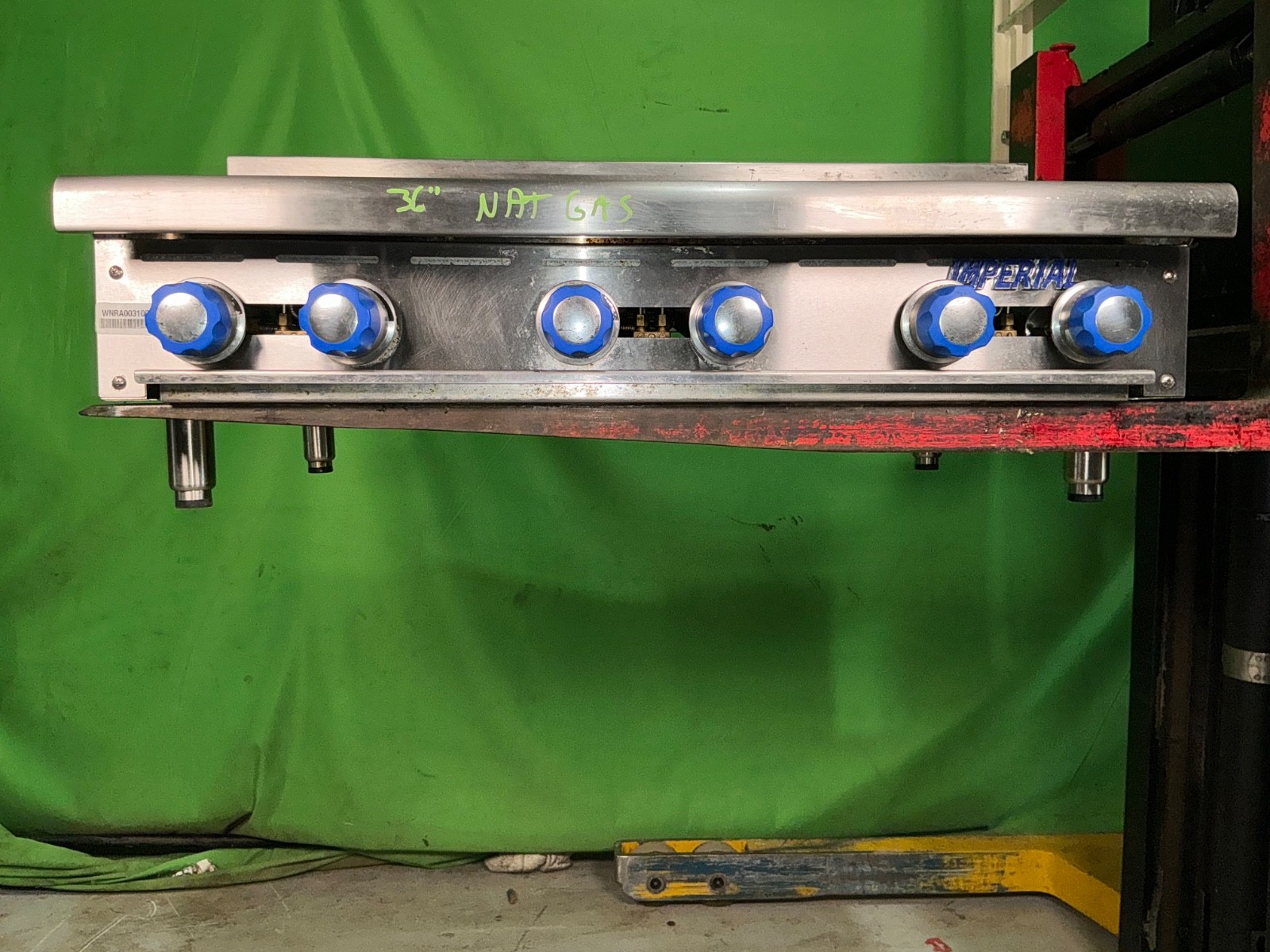 Imperial IHPA-6-36SU 36″ Gas Countertop Step-Up Hotplate w/ 6 Burners 2282