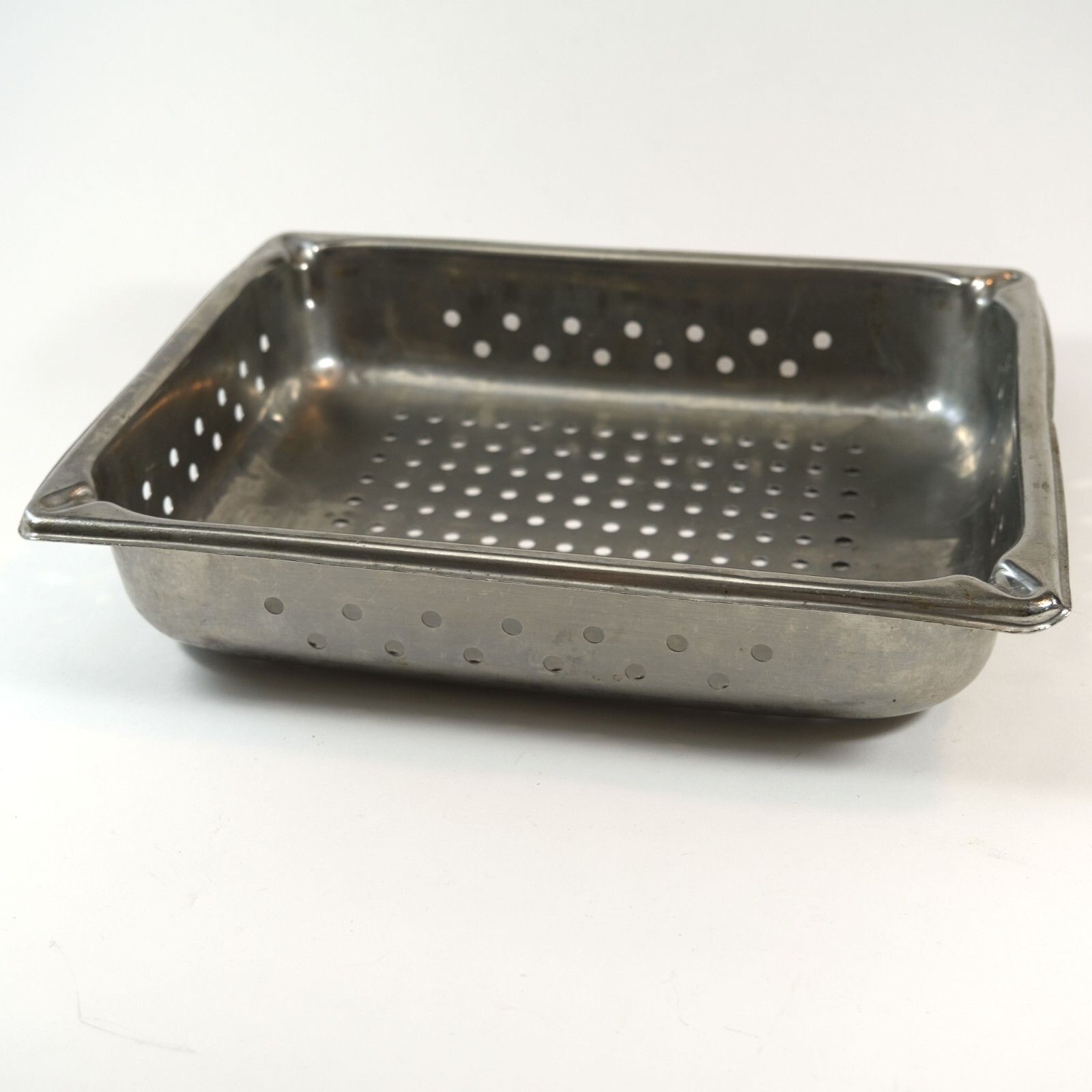 Vollrath 30222 Super Pan V Half Size x 2.5 D Perforated Food Pan