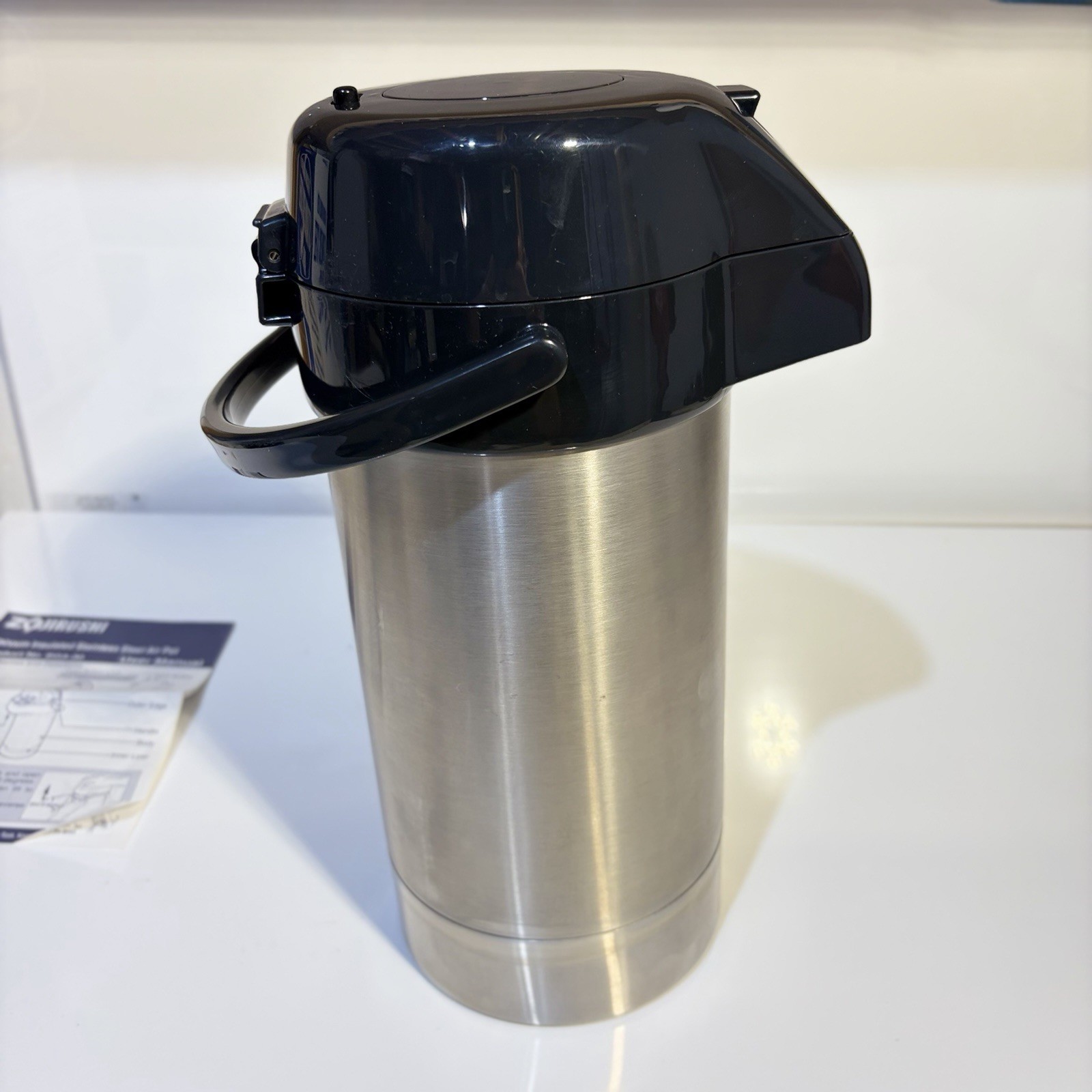 Zojirushi SGA-30 Vacuum Insulated Stainless Steel Liner Lever Airpot 3.0L