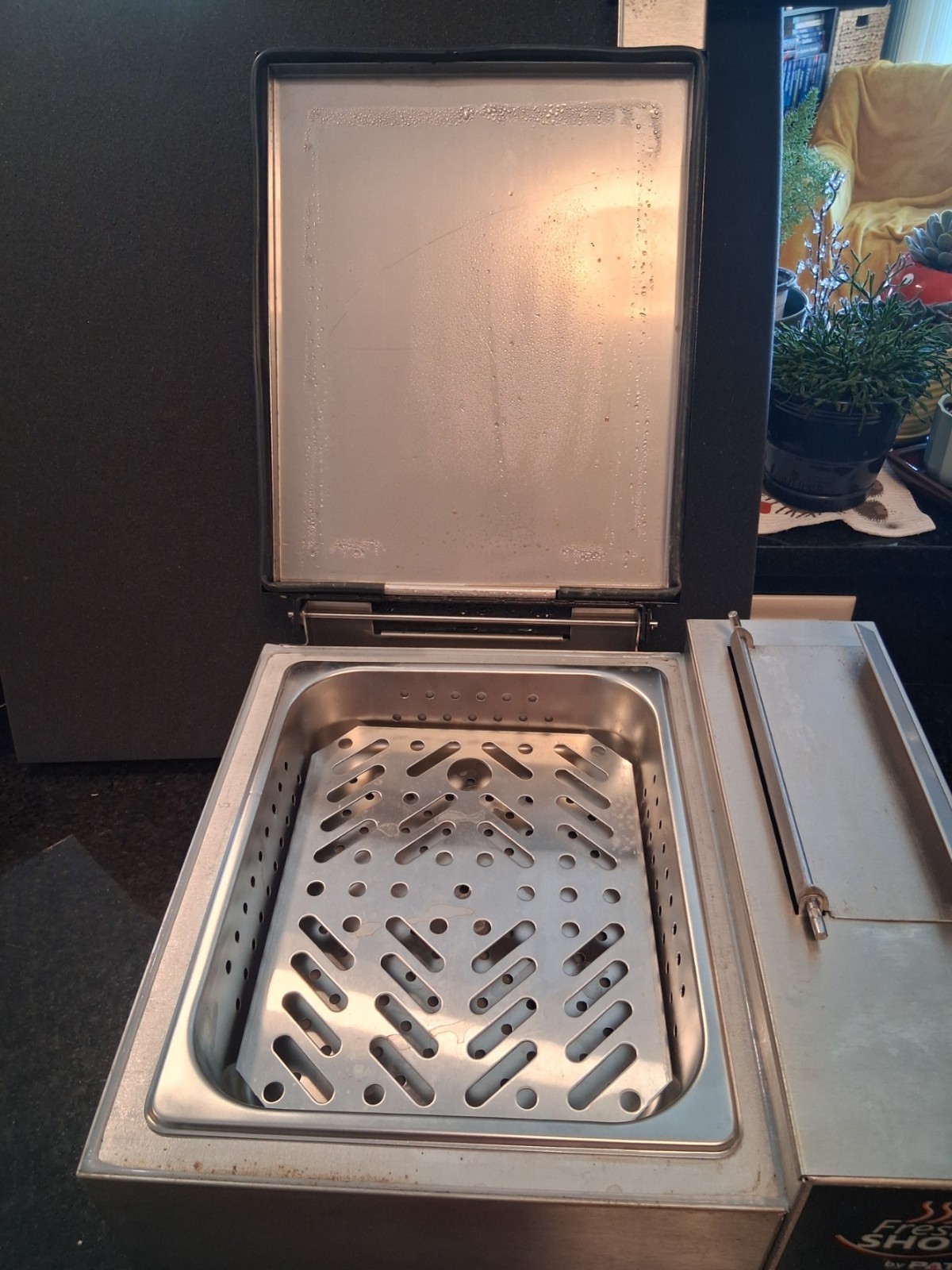 Patriot Fresh Shot Commercial Countertop Steamer Half-Pan Size 1800W FMCTS-1800W