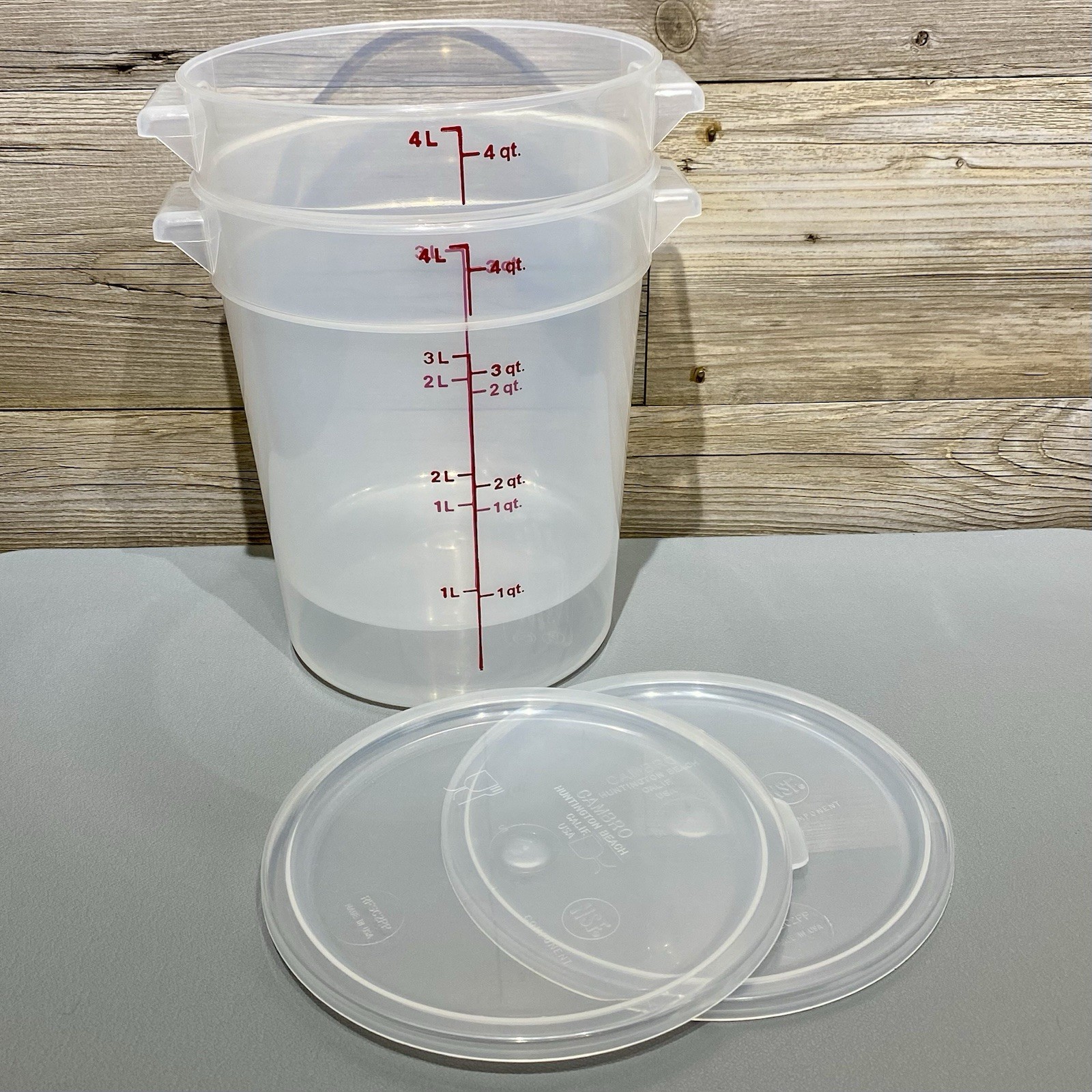 Set Of 2 Cambro 4 Qt Poly Food Storage Containers With 2 Lids RFS4PP Translucent
