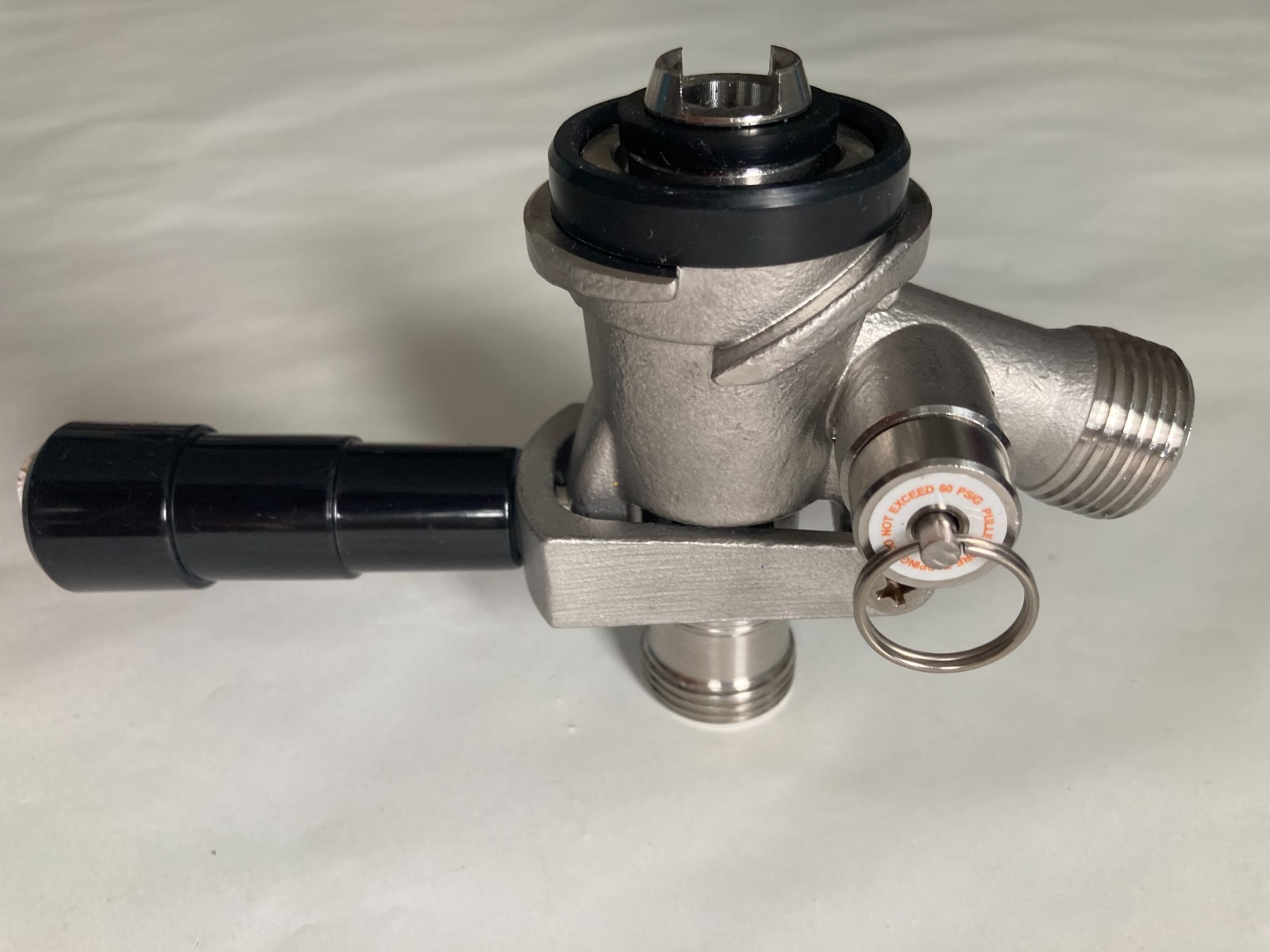 Kegco D Standard Keg Tap Coupler KC KT85D-L w/ Black Lever sell for parts