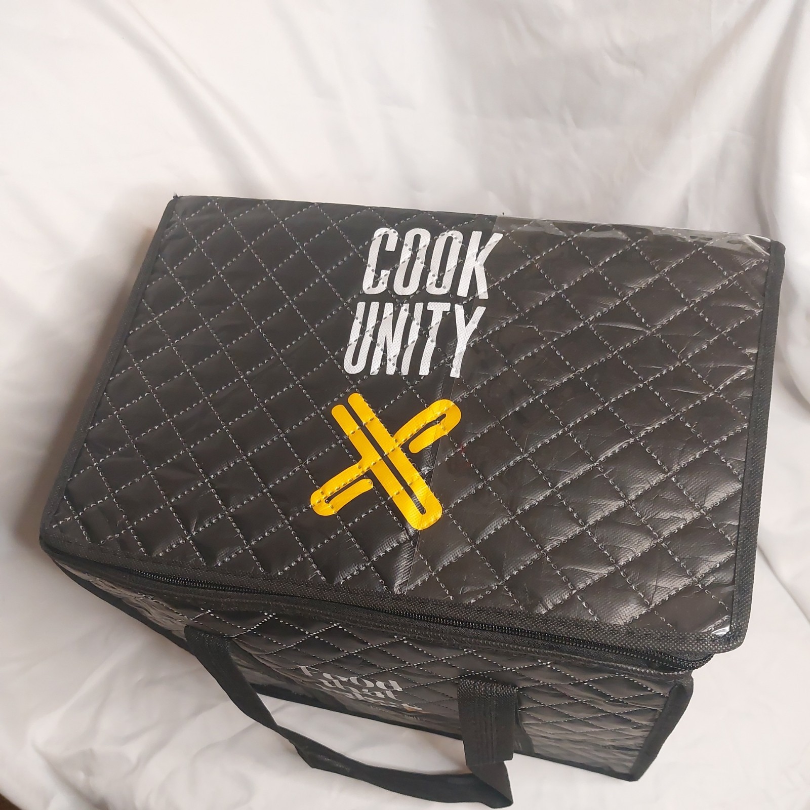 CookUnity Reusable Black Insulated Bag 9.5L x 14.25W x 13H: Quilt-like Pattern