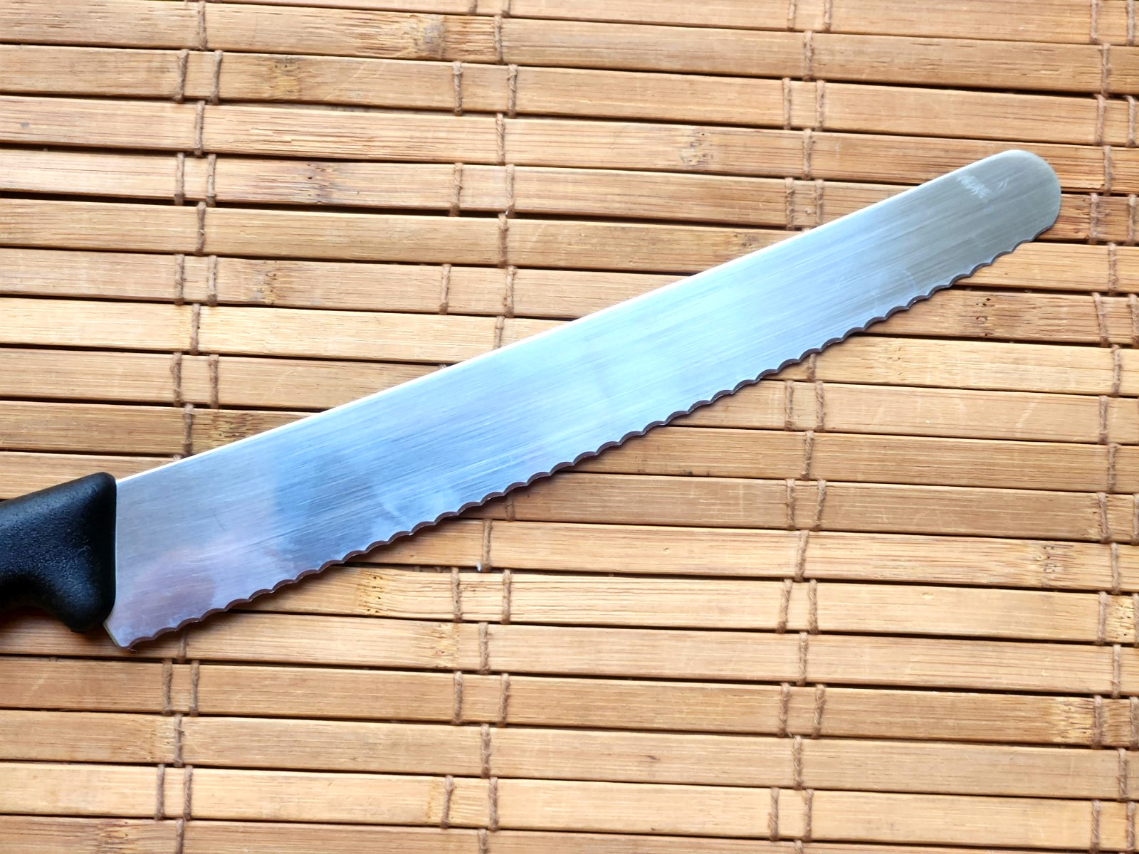 FORSCHNER VICTORINOX Fibrox® Bread & Pastry Knife, 10 5.2933.26 NSF 50547 NICE!
