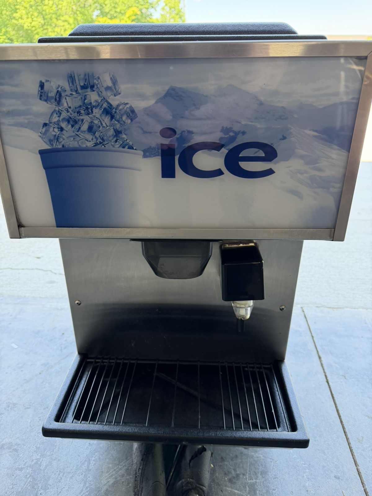 Manitowoc-Servend M‑45 Countertop Ice Dispenser – 45 lb Storage