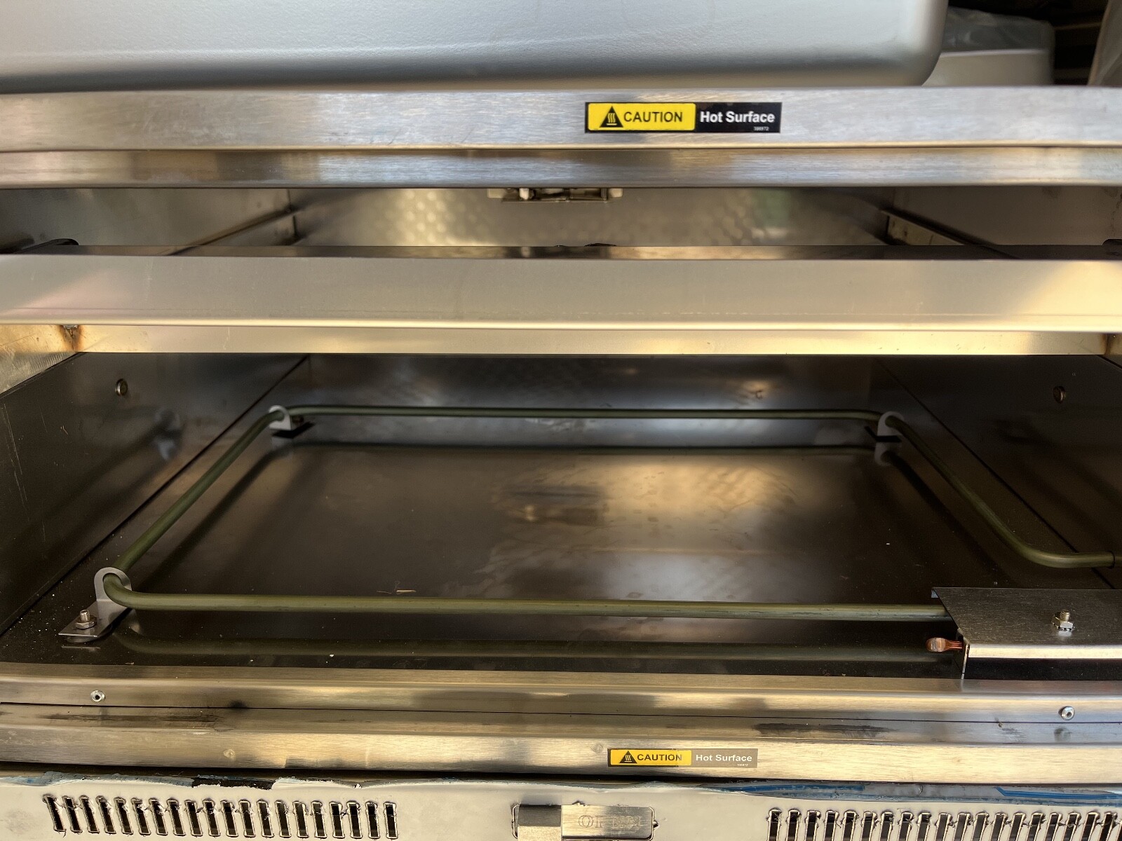 Wells 5C-RW-26HD Two Drawer Heavy Duty Built-In Warmer – 208/240