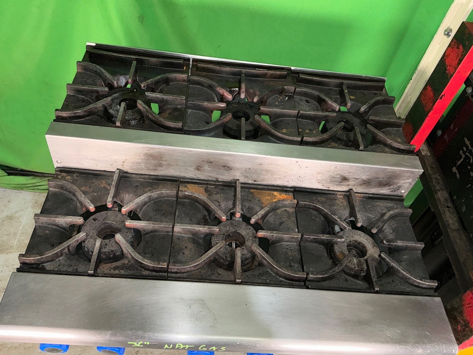 Imperial IHPA-6-36SU 36″ Gas Countertop Step-Up Hotplate w/ 6 Burners 2282