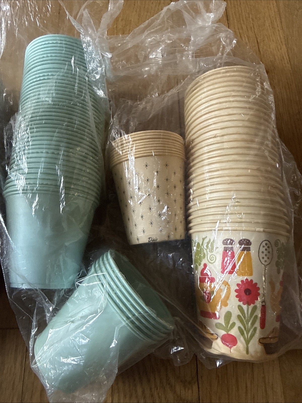 Dixie Bathroom Cups Paper Cups Various Designs Open Box NOS