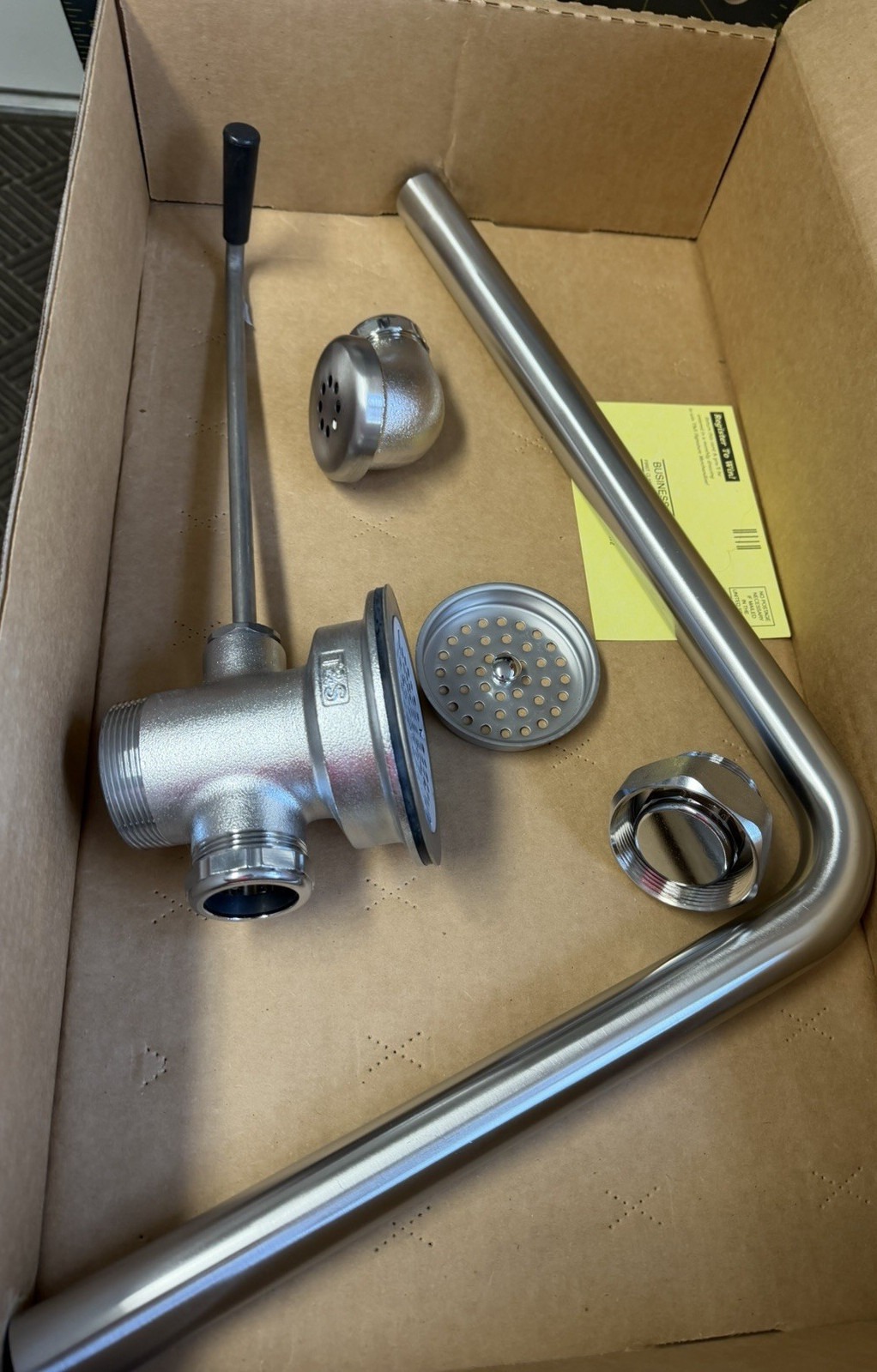 (3) units #T&S B-3950-01-SB Waste Twist Overflow Kit NPT Adapter Strainer Basket