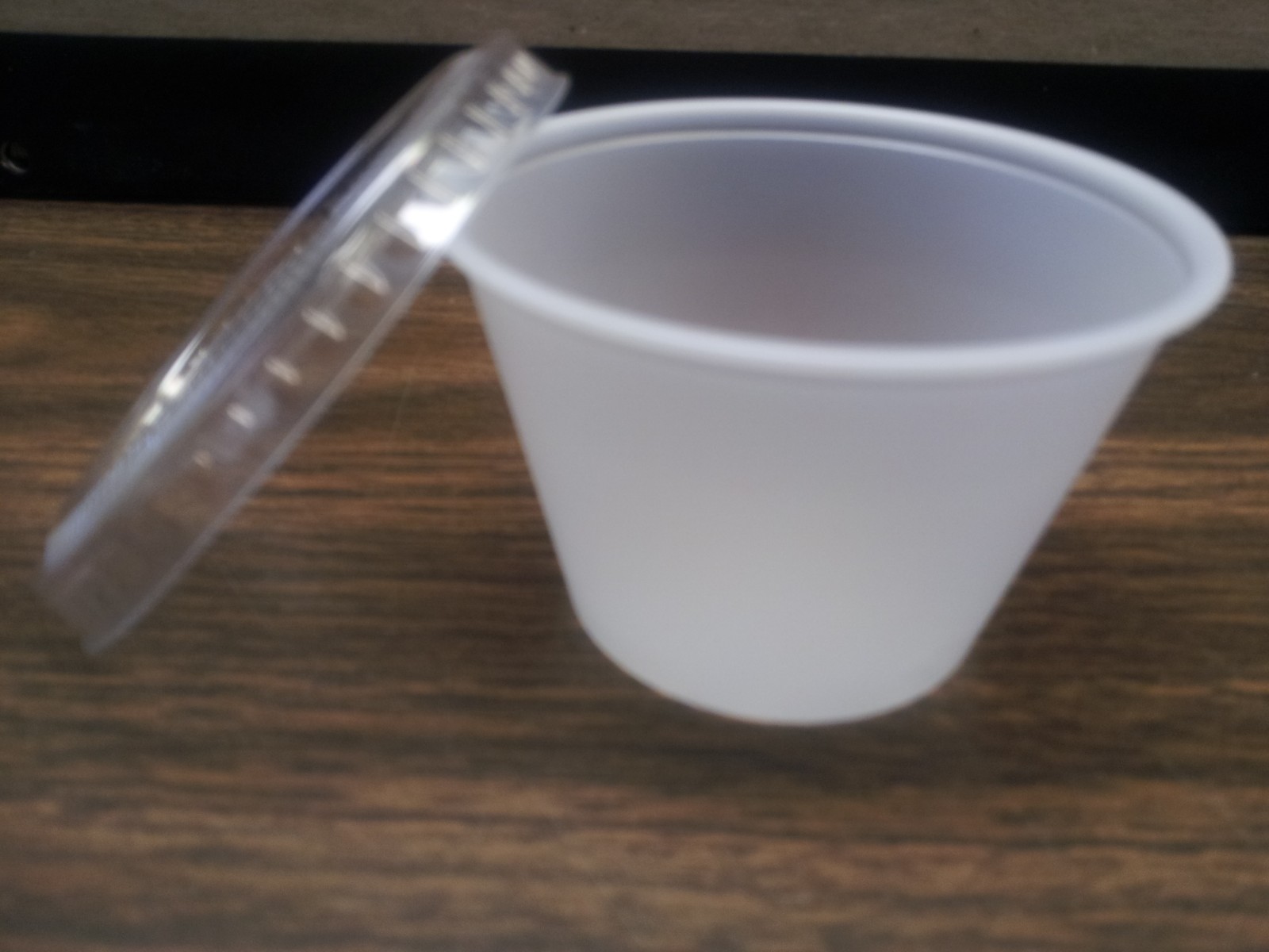 PORTION CUPS 4 oz DART PLASTIC W/ LIDS ( 125 CUPS & 125 LIDS ) SAUCES/LIQ SHOTS
