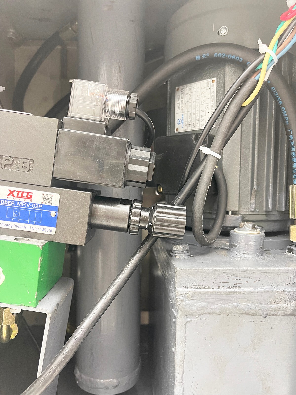 Commercial Hydraulic Sausage Stuffer Filler Stainless Steel 110V 1100W 26L