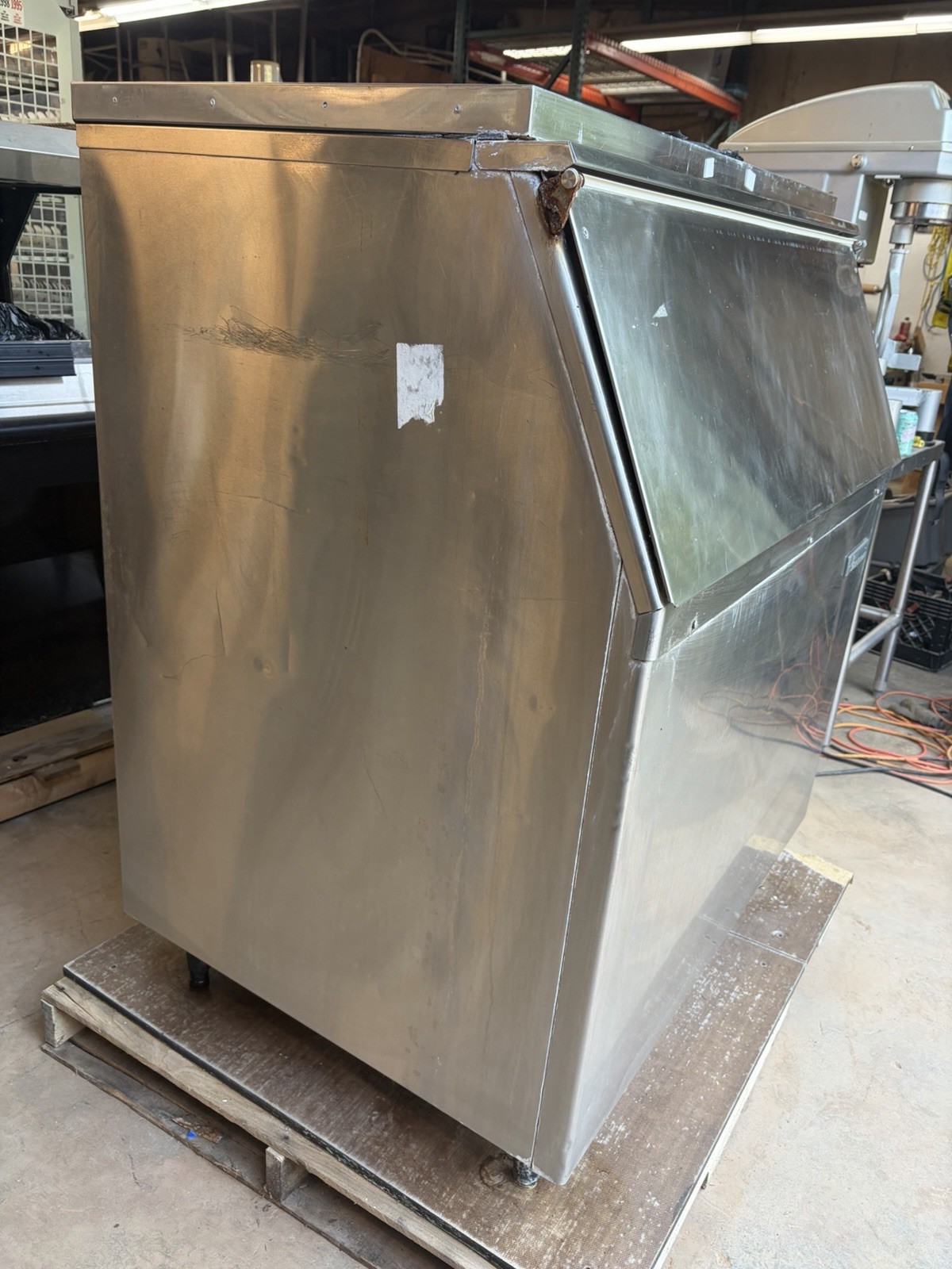 Scotsman BH801S-A Stainless Steel Ice Storage Bin Container Box 580 Lb Capacity