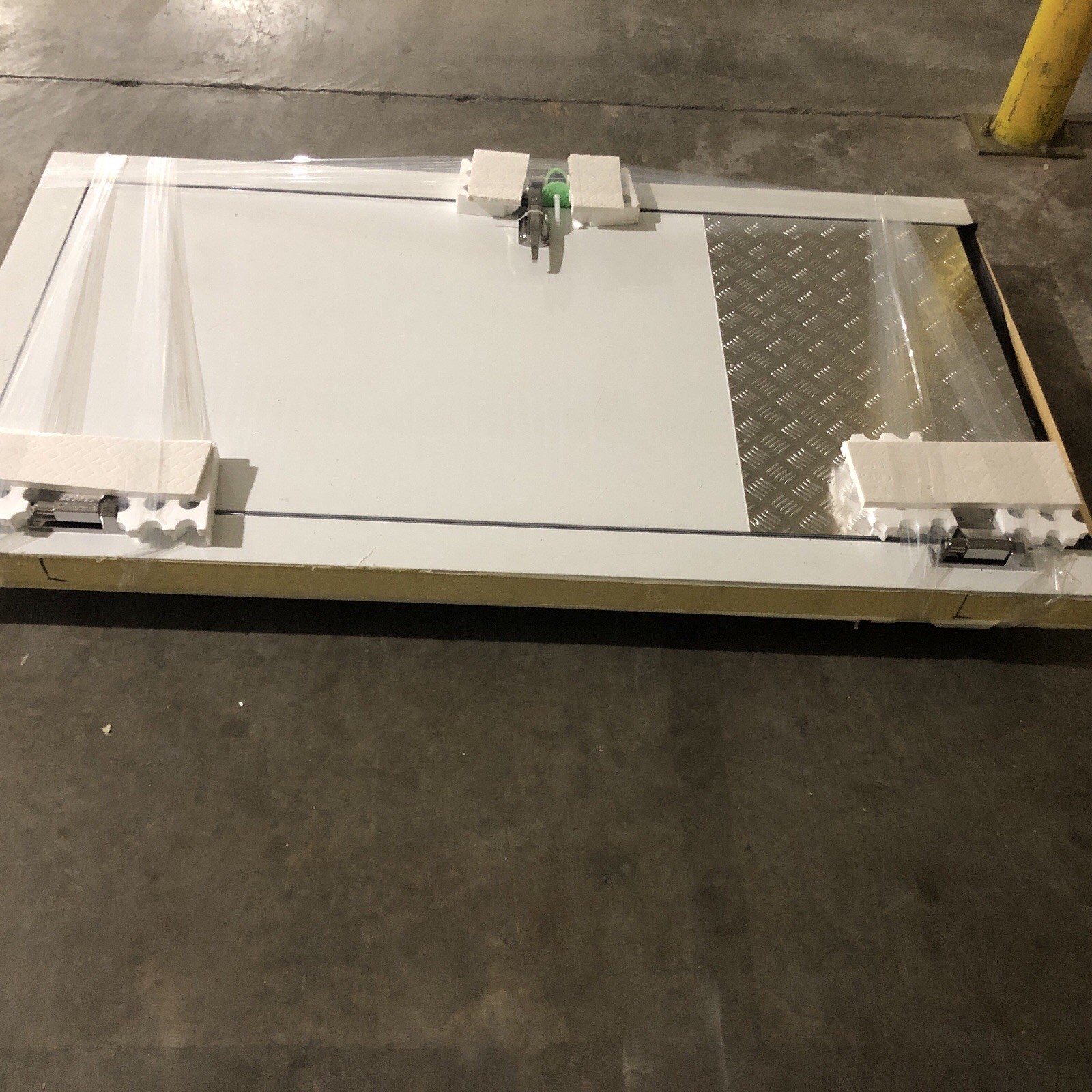 36″x80″ Solid Door For walk-in Freezer
