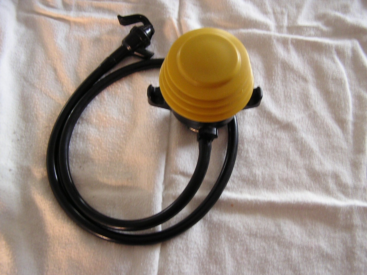 Draft Beer Keg Pump, Yellow/Black, Excellent condition, Made in the USA!