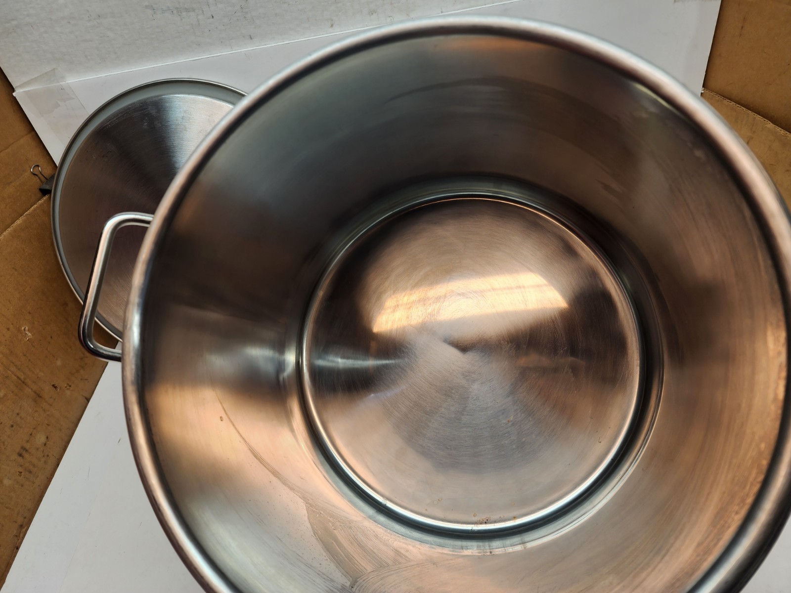 Stainless Steel Airtight Insulated Container with Lid and Locking Clamp