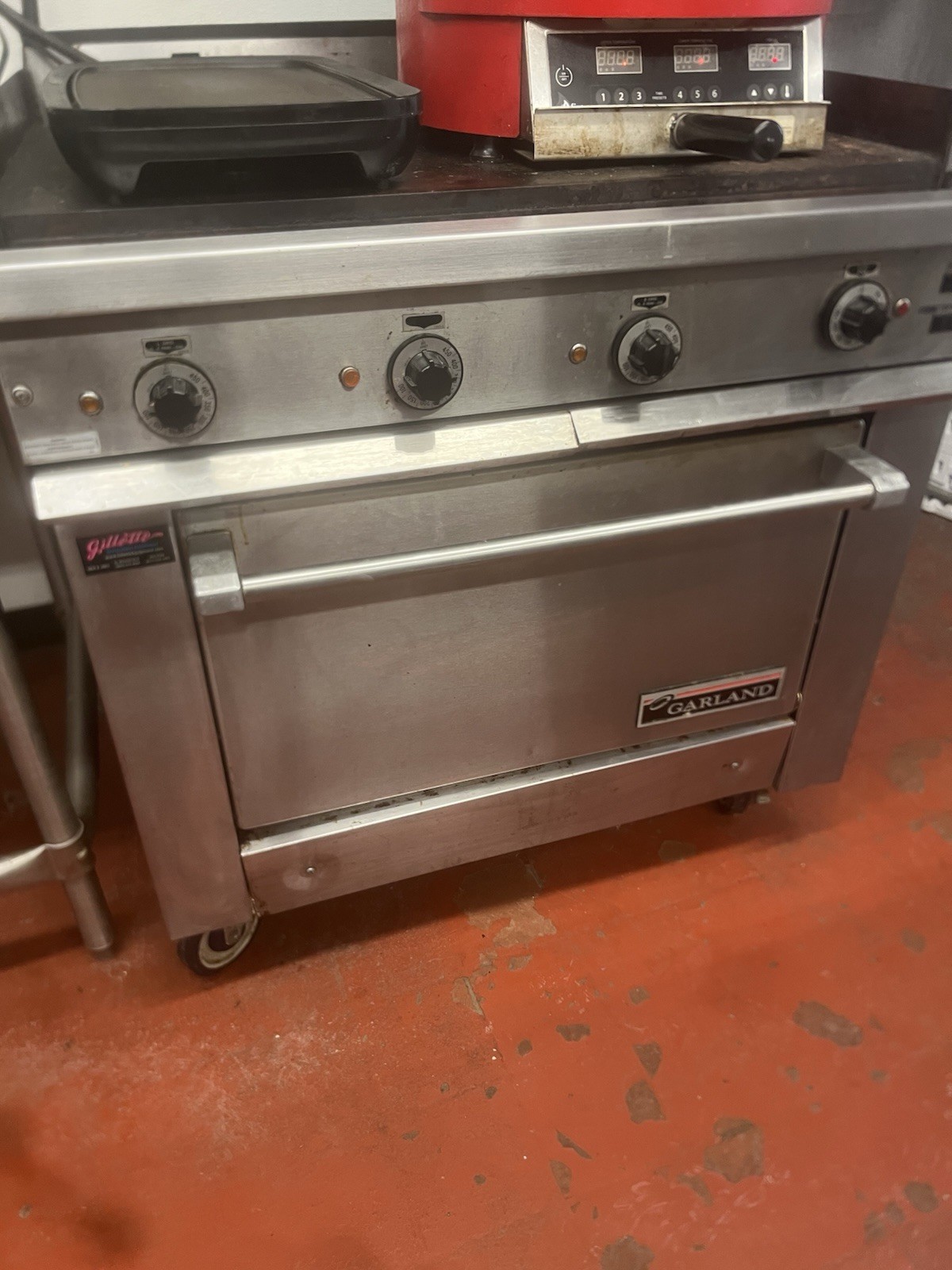 Garland Commercial Electric Range Griddle Top Standard Convection Oven