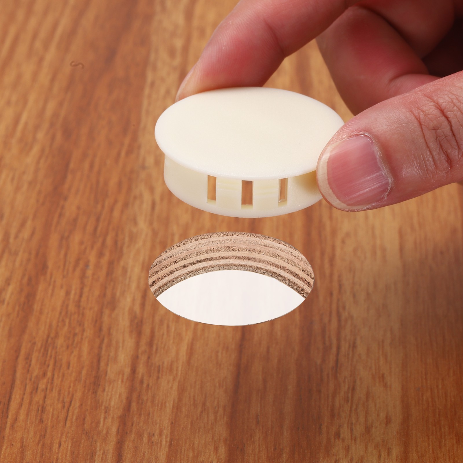 32Pcs 10mm Beige Nylon Plastic Round Locking Hole Plugs Insert End Caps