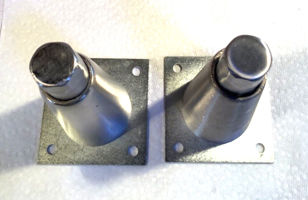 2 Stainless Restaurant Equipment legs with plate CHG AG series, new