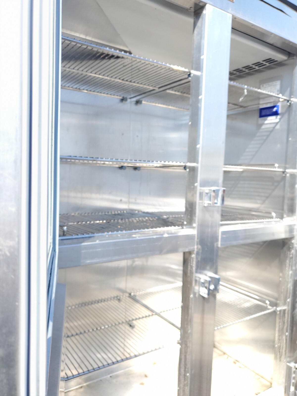 USED TRAULSEN UR48HT_A COMMERCIAL REFRIGERATOR 4 Doors