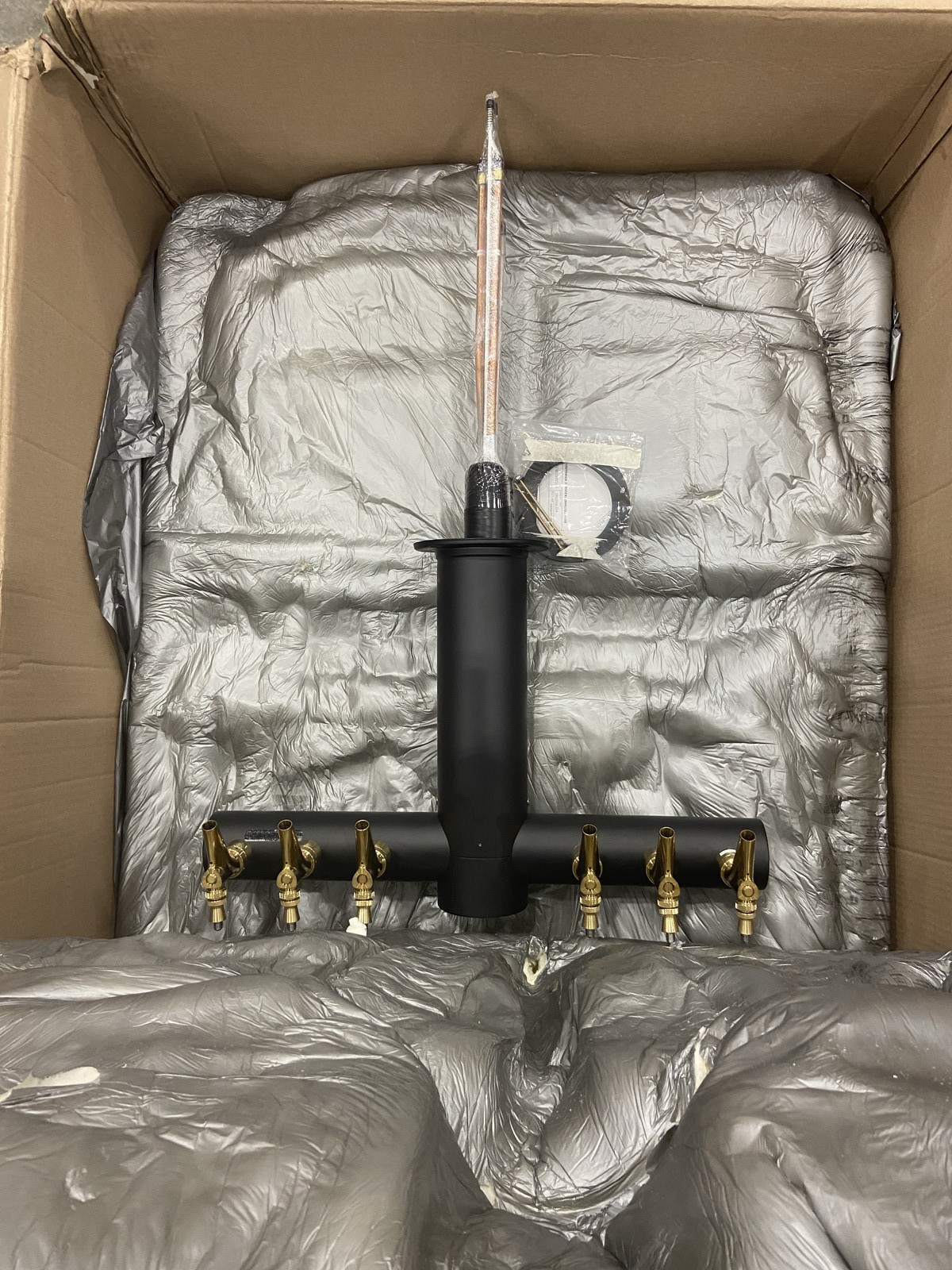 Micro Matic Metropolis “T” Tower 6 Faucet Powder Coat Matte Black METRO-T-6MBKR