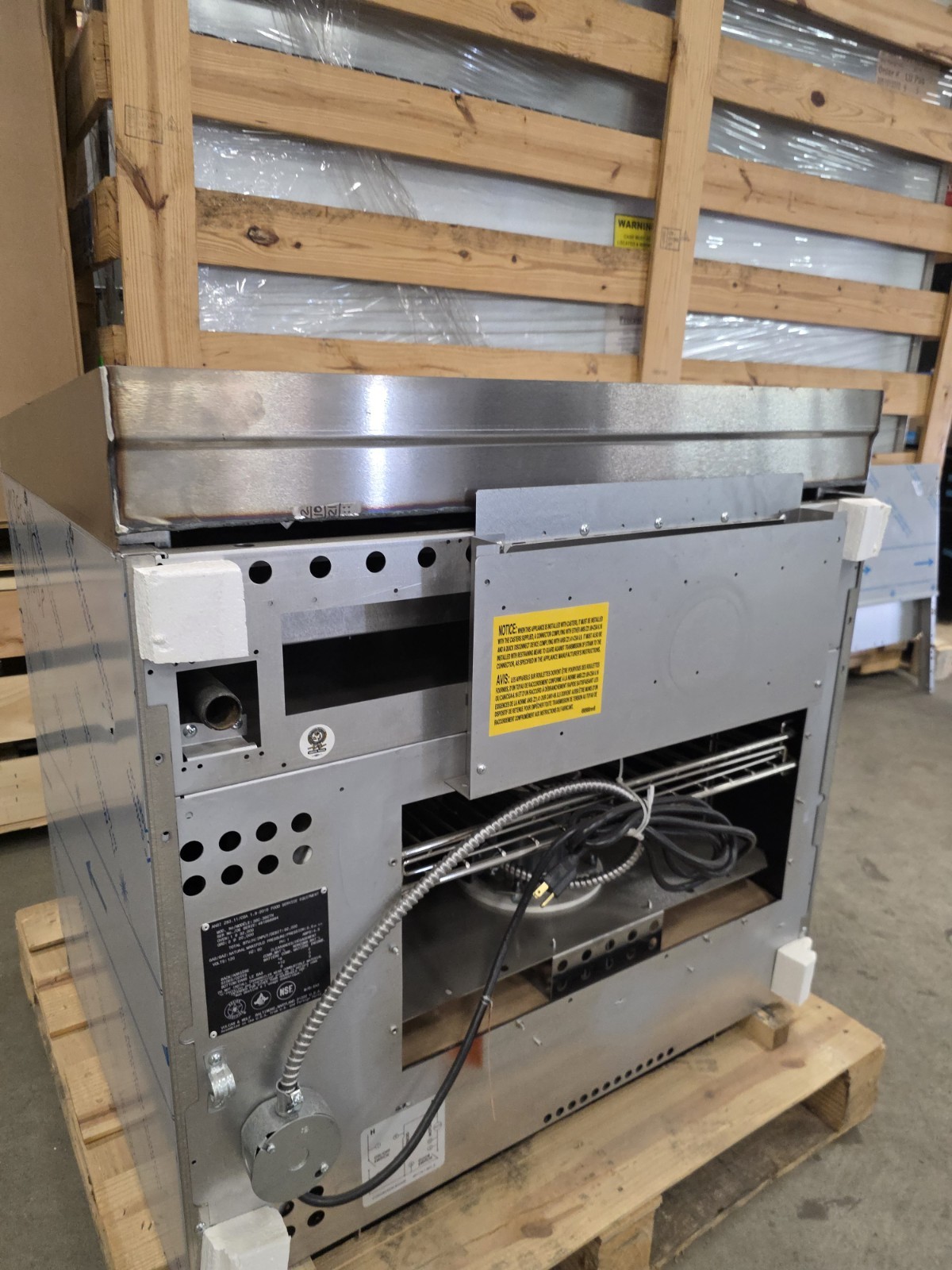 NEW Vulcan 36C-36GTN Natural Gas 36″ Thermostatic Griddle, Convection Oven