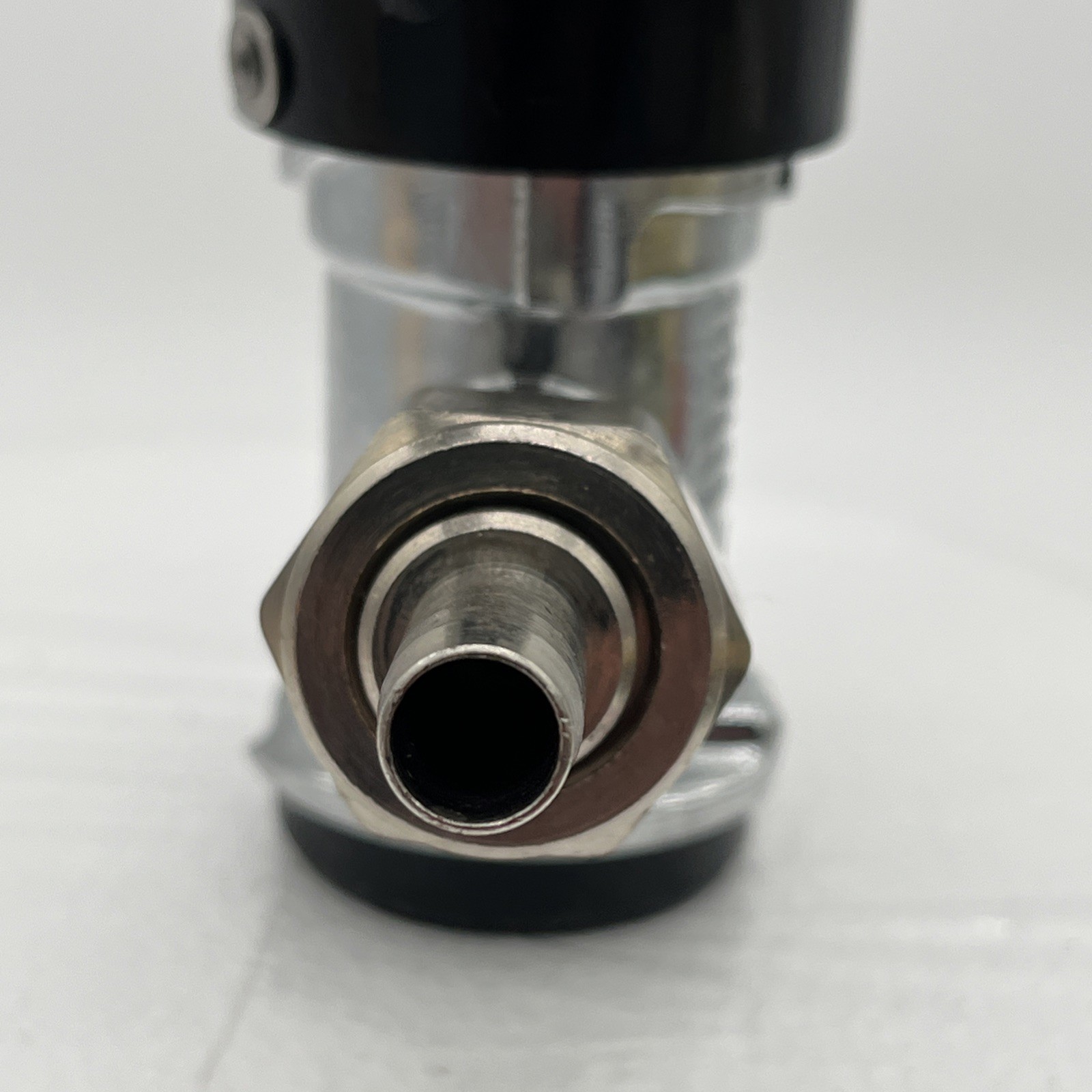 Plastic Wing Handle Fast Tap Keg Coupler . Mint Condition