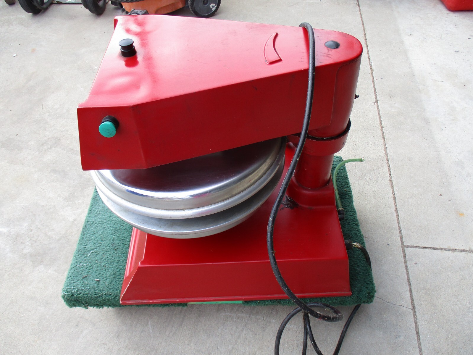 Commercial Restaurant Proluxe Doughpro DP2300 Dough Pizza Press 11 inches Heat