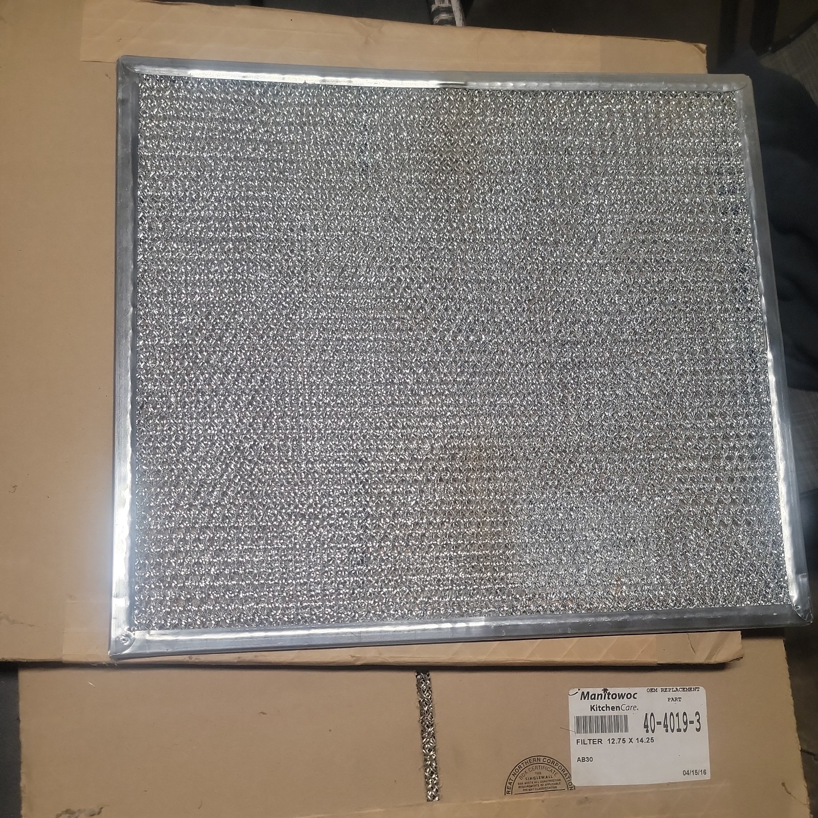 NEW 40-4019-3 OEM Manitowoc Q-0200 Air Filter (12.75″ x 14.25″) 4040193