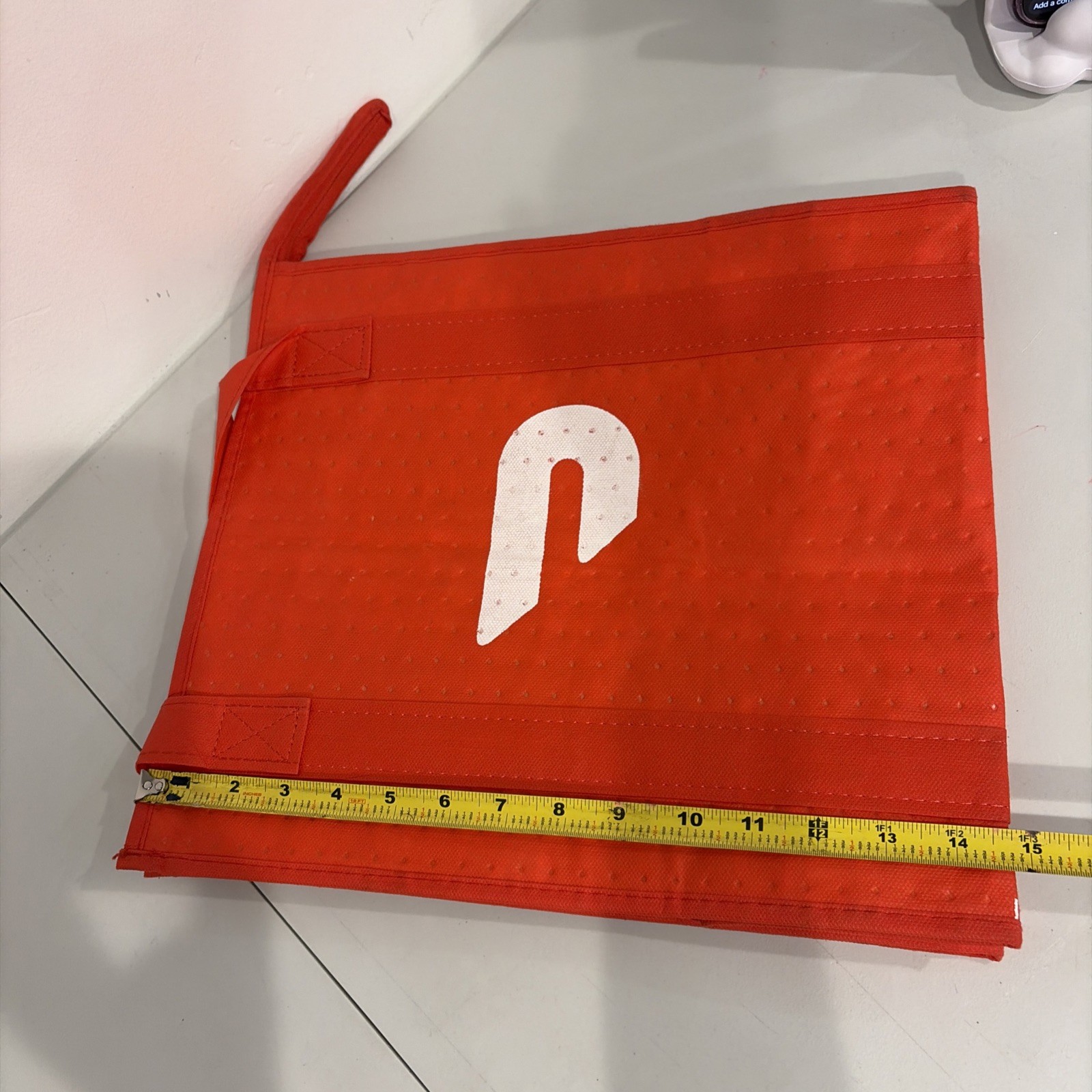 DoorDash insulated delivery bag for drinks or food zipper hot cold temperature
