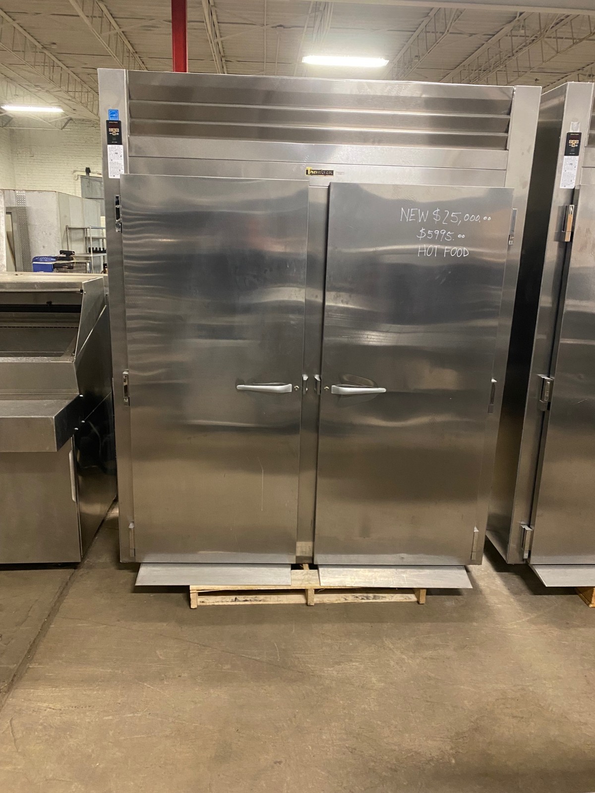 Traulsen Heat Holding Cabinet-AIH232L-FHS 74.3 Cu. Ft. Two Section Roll Thru
