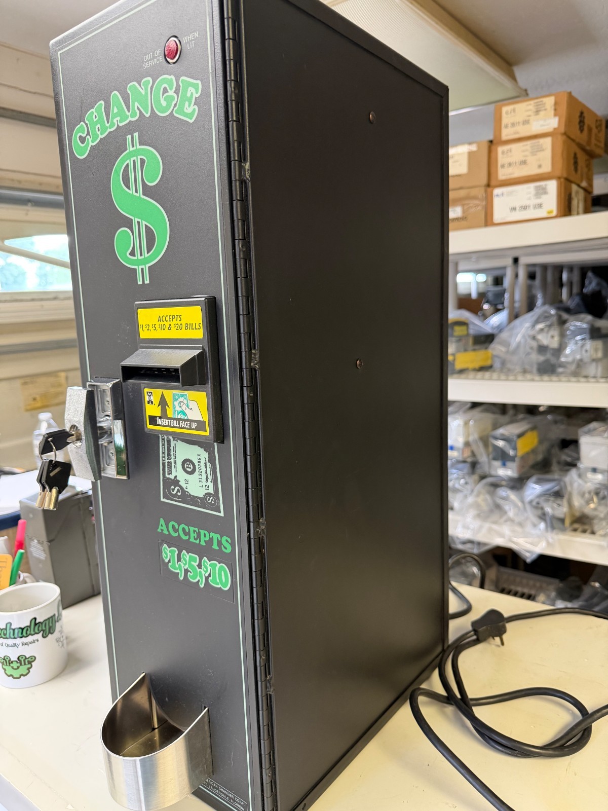 American Changer AC 1001 accepts $1 -$20 *COMPLETELY REBUILT* pays out quarters