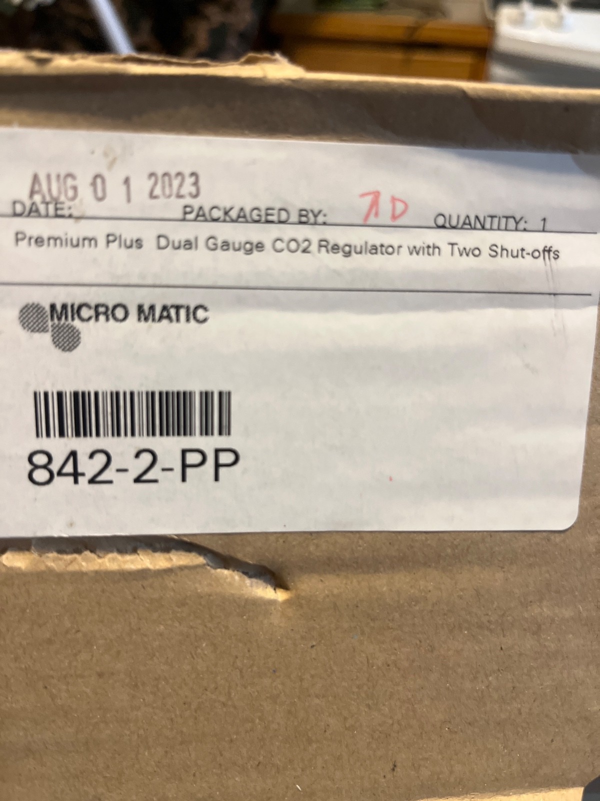 Micro Matic Premium Plus Dual Gauge CO2 Regulator with 2 shutoffs