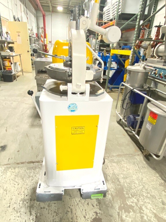 Dough Divider & Rounder/ Nussex / Eberhardt Model P7U Semi Automatic 26 Cut