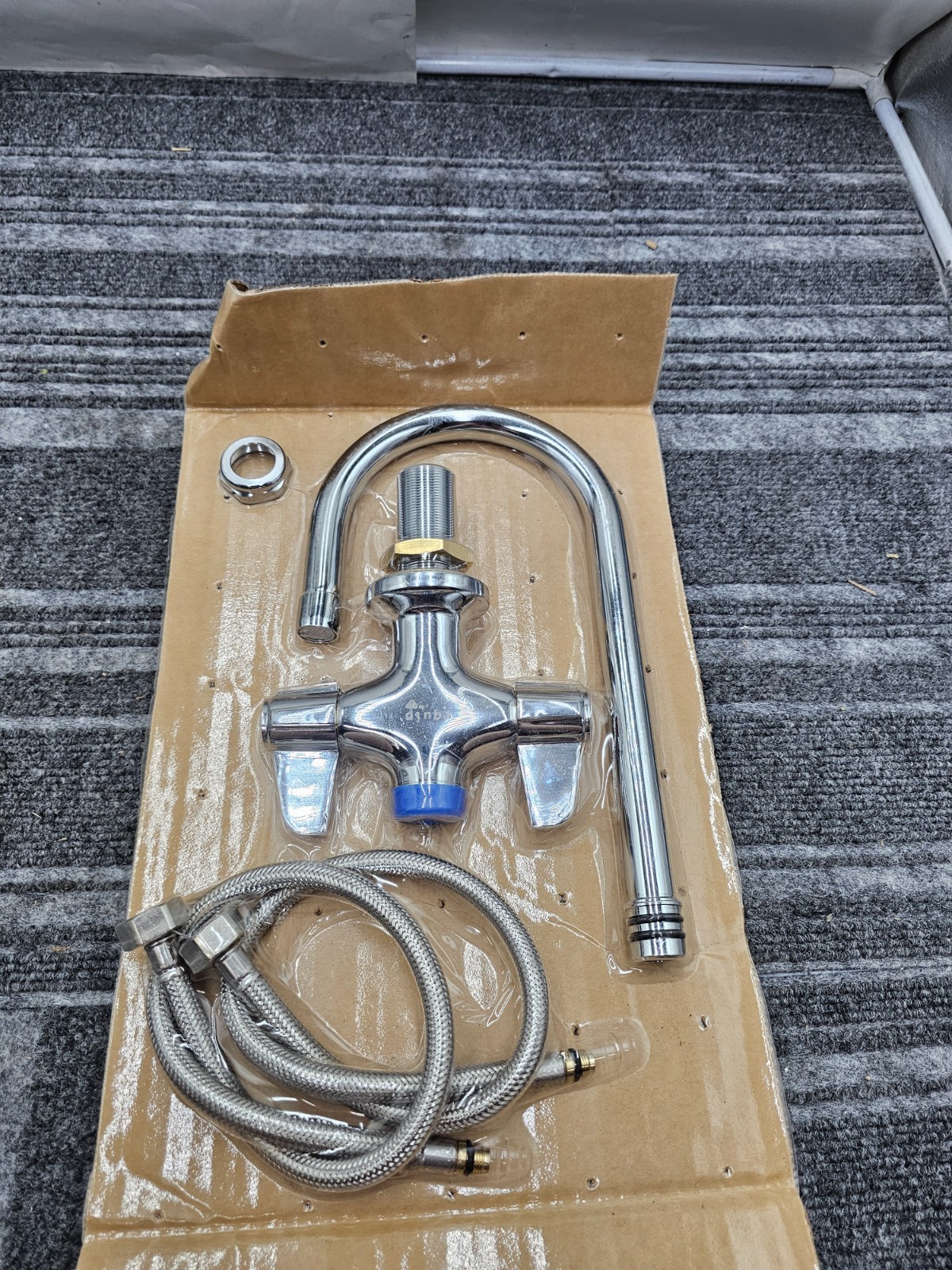 Equip T&S Brass Double Pantry Faucet w/ 6″ Swing Spout